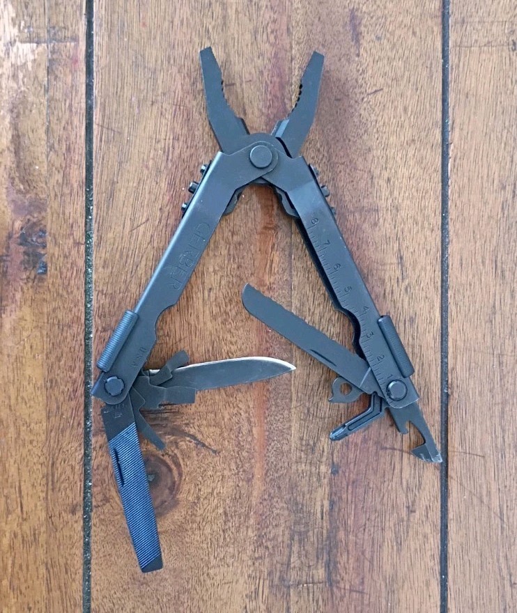 Gerber MP600 Needlenose Multi-Tool Black Oxide With Nylon Sheath
