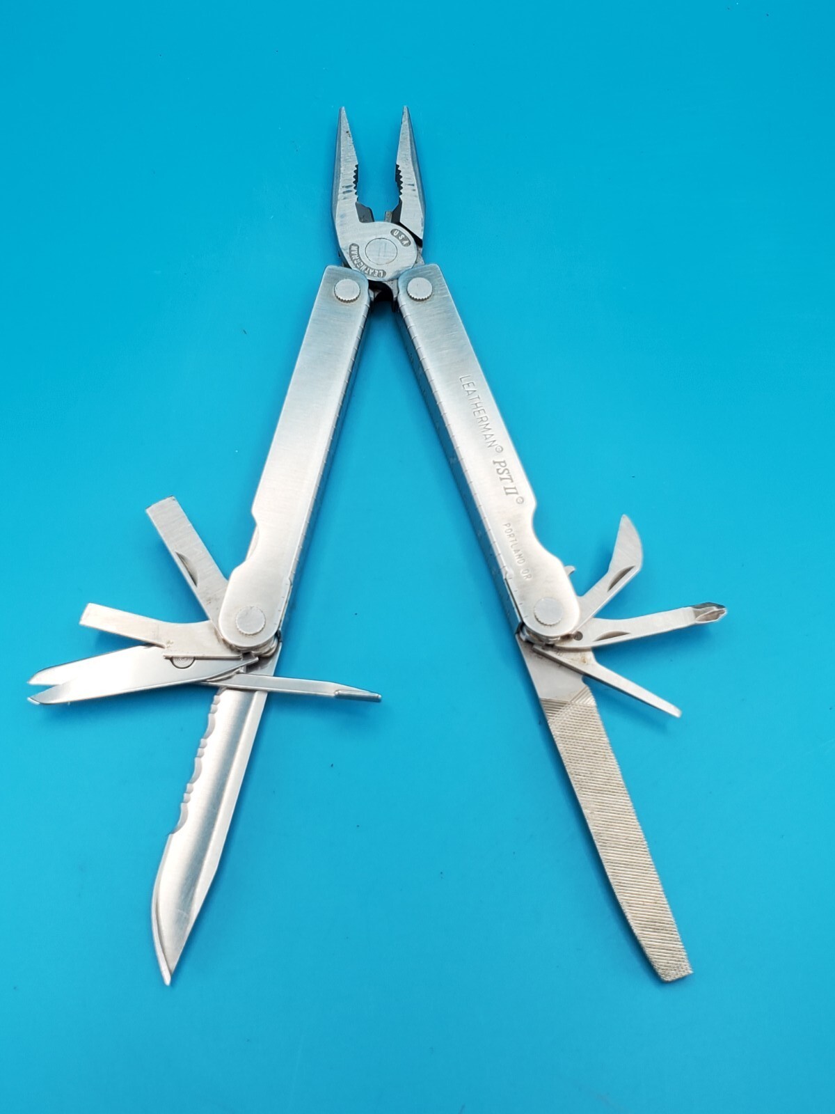 Leatherman PST 2 Multi Tool! 05/01 date stamp! Fast Shipping!