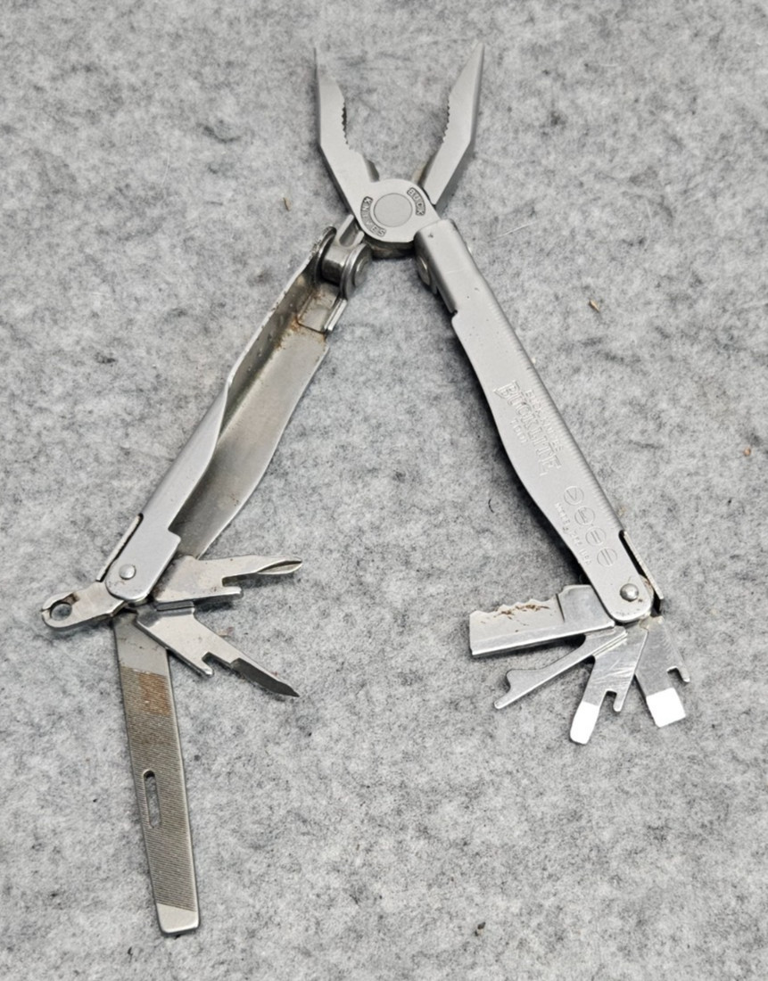 BUCK KNIVES -BUCKLITE NO. 355 Multi Tool Plier Screwdrivers File USA made