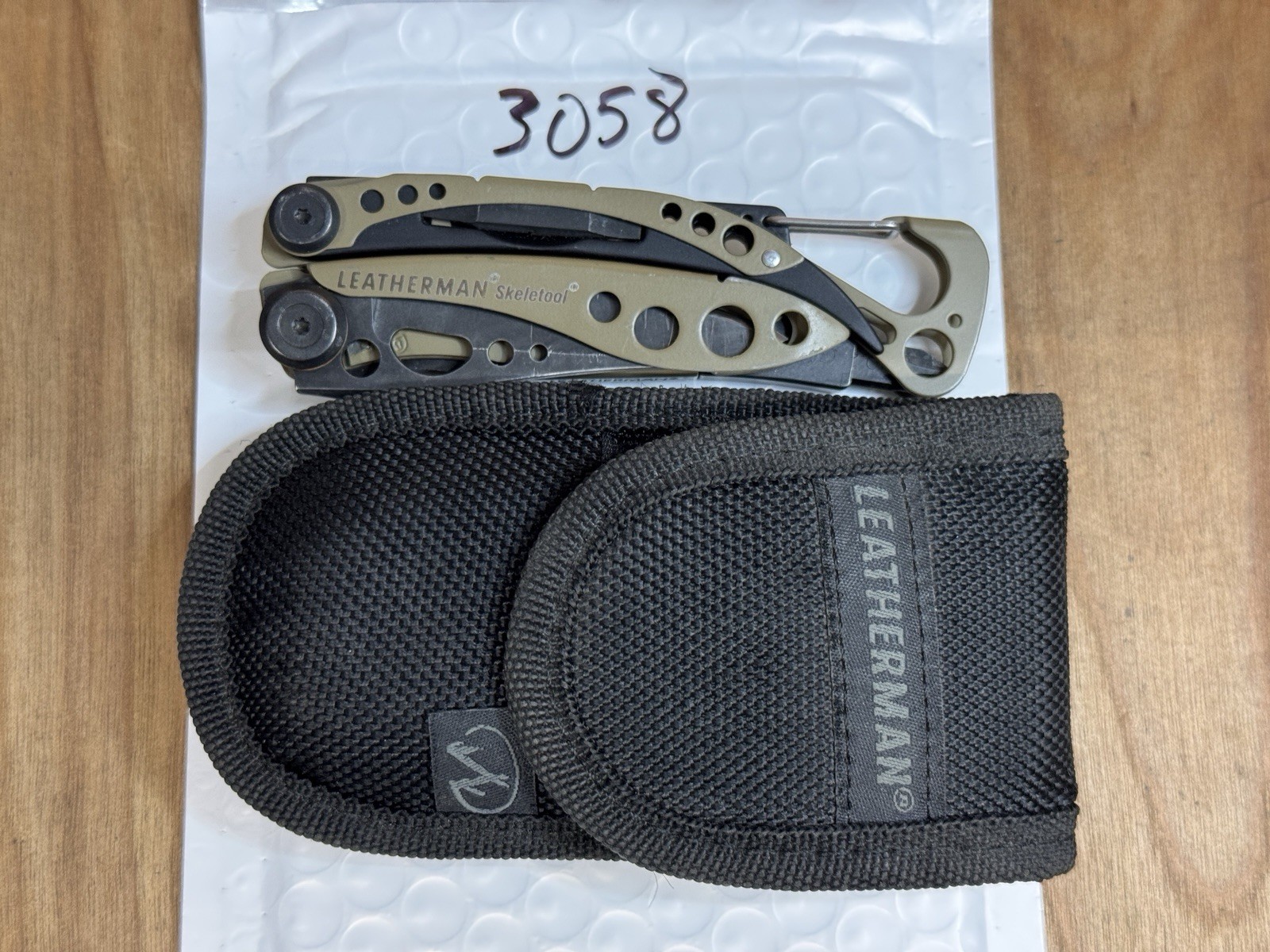 LEATHERMAN SKELETOOL Coyote/Black Multi Tool Combo Blade EXCELLENT!