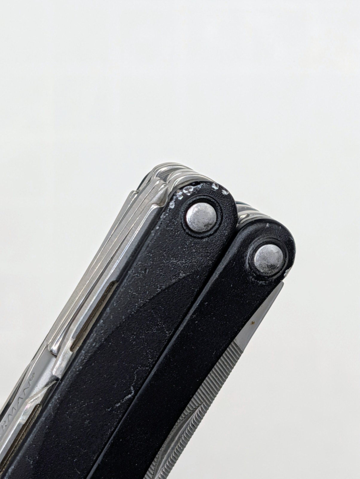 Leatherman SQUIRT Black PS4 9-In-1 MultiTool (Retired) EDC Pliers Blade Scissors