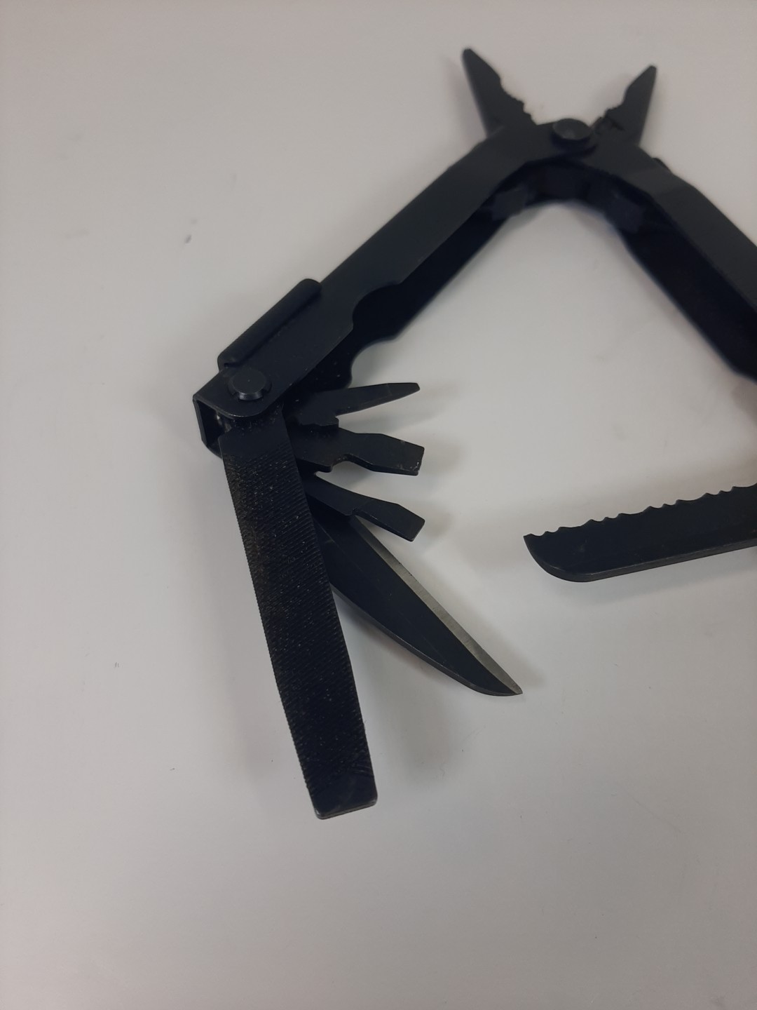 Gerber MP600 Multi-Plier Multi-Tool Needle Nose – Black