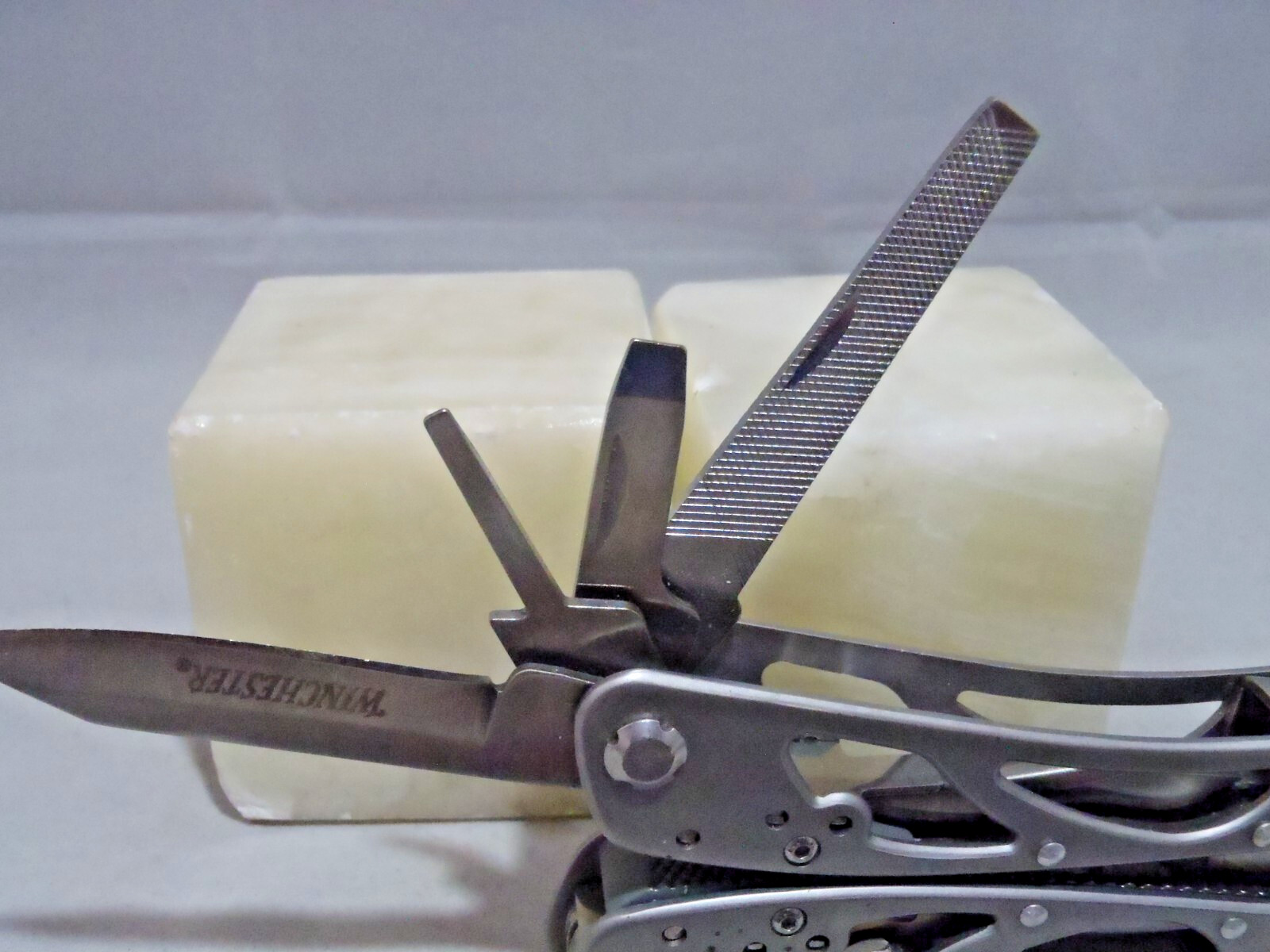 Winchester Folding Multi-Tool Utility Knife Pliers,etc model 4661217A2