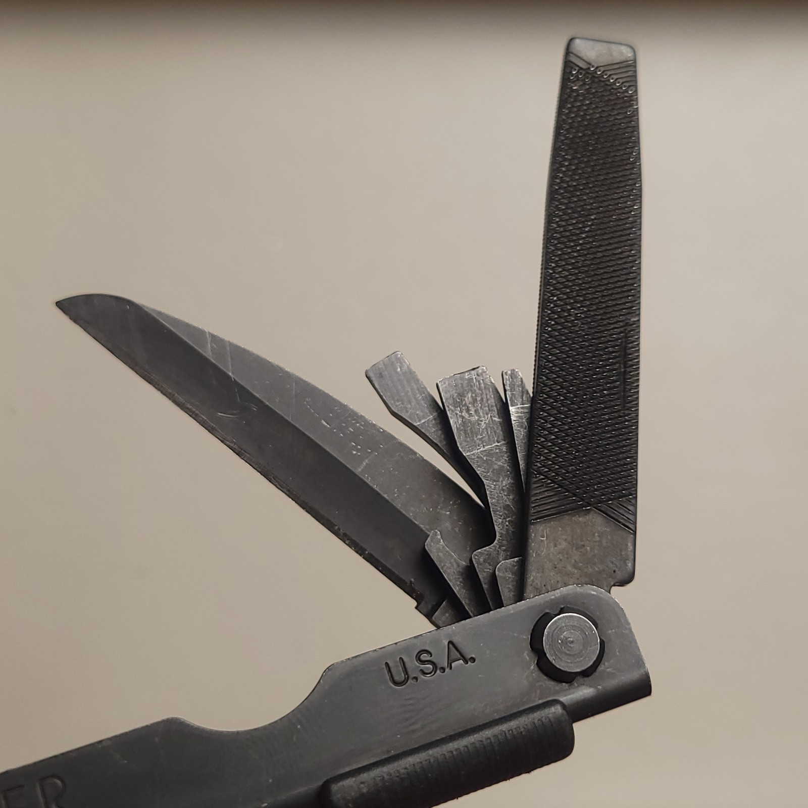 Gerber MP600 Multi Tool Black Oxide Multi-Plier Pocket Knife Pliers EDC
