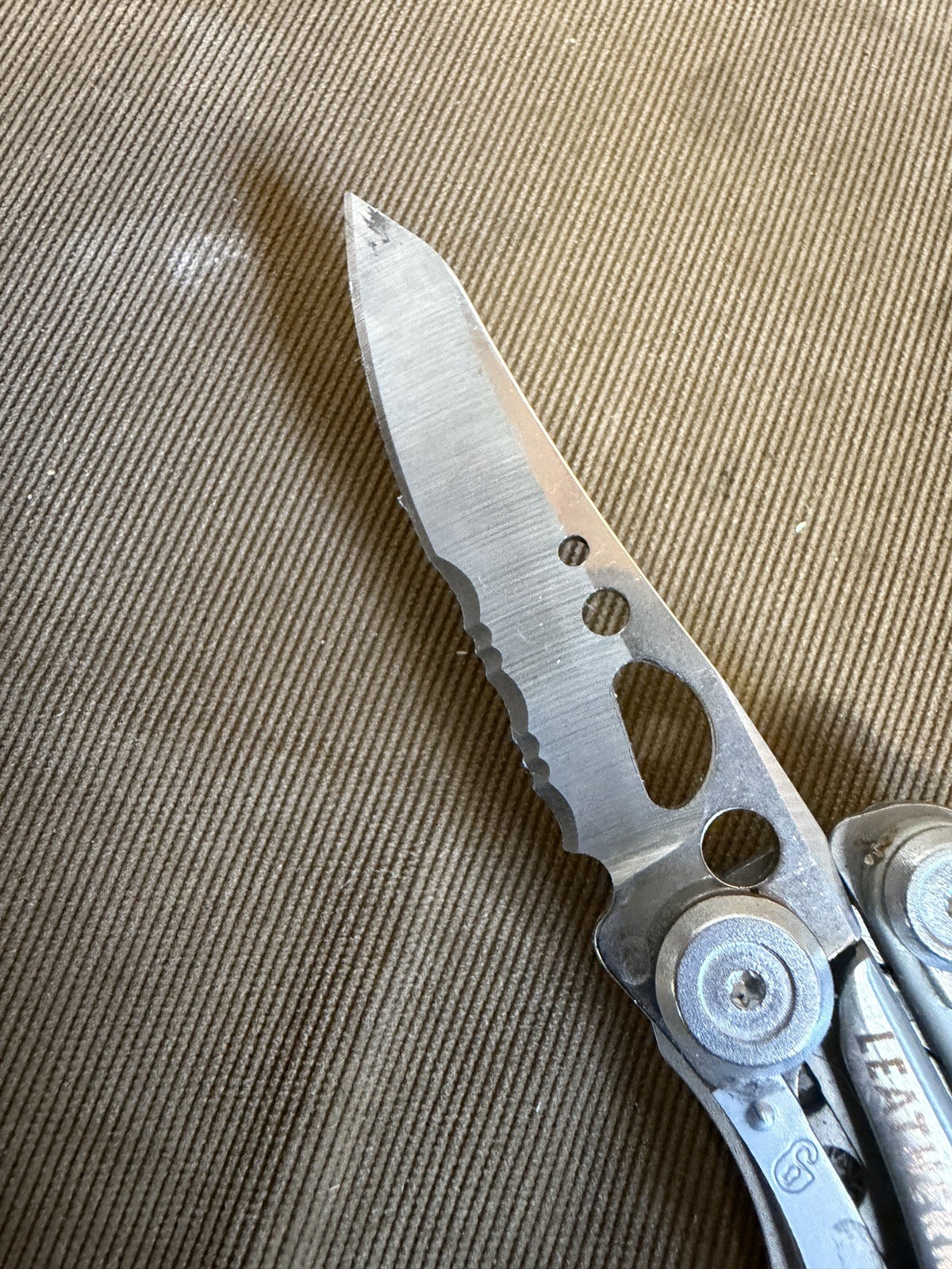 Leatherman Skeletool Stainless Steel Multi Tool