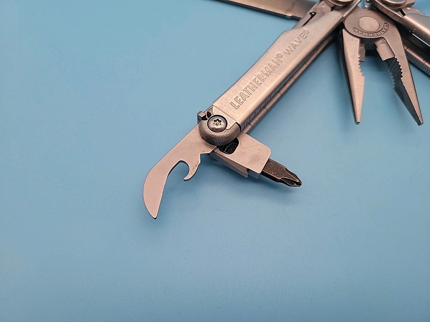 Leatherman WAVE Multi-Tool Dated 2006 – Silver – Pliers – File – Saw – Knife