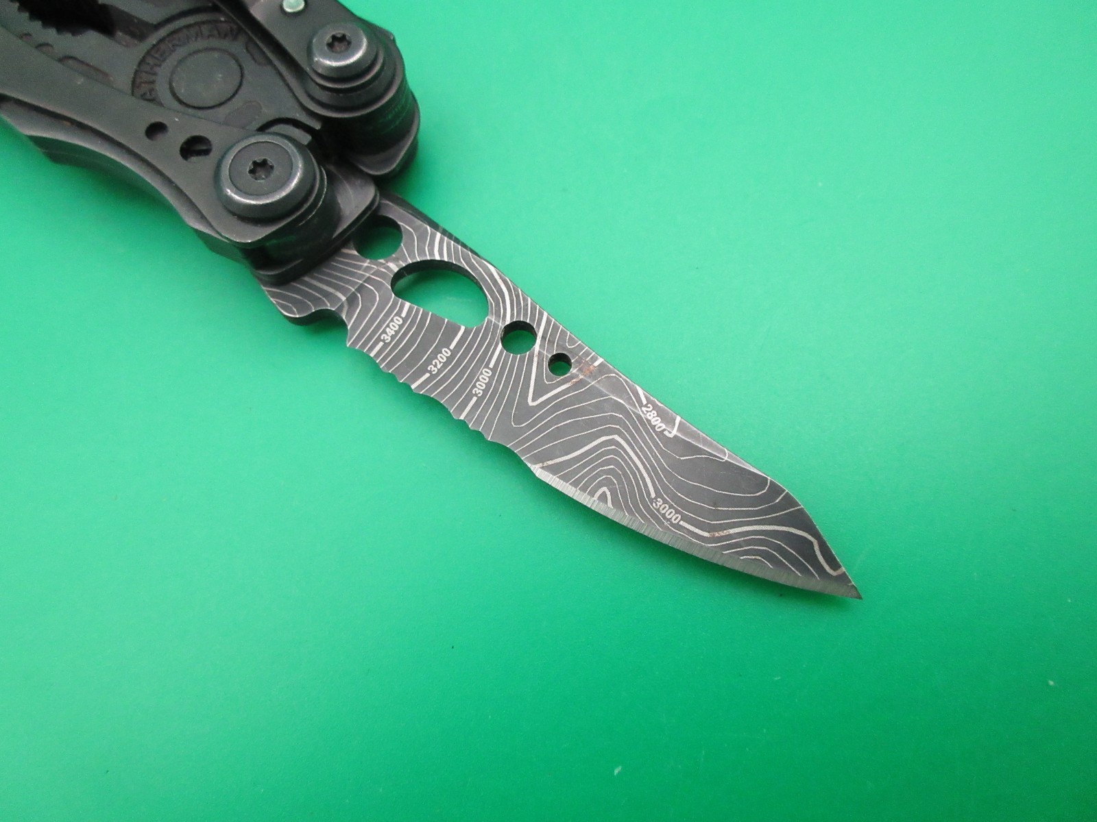 Leatherman Skeletool Topo Folding Multi Tool Knife #32A