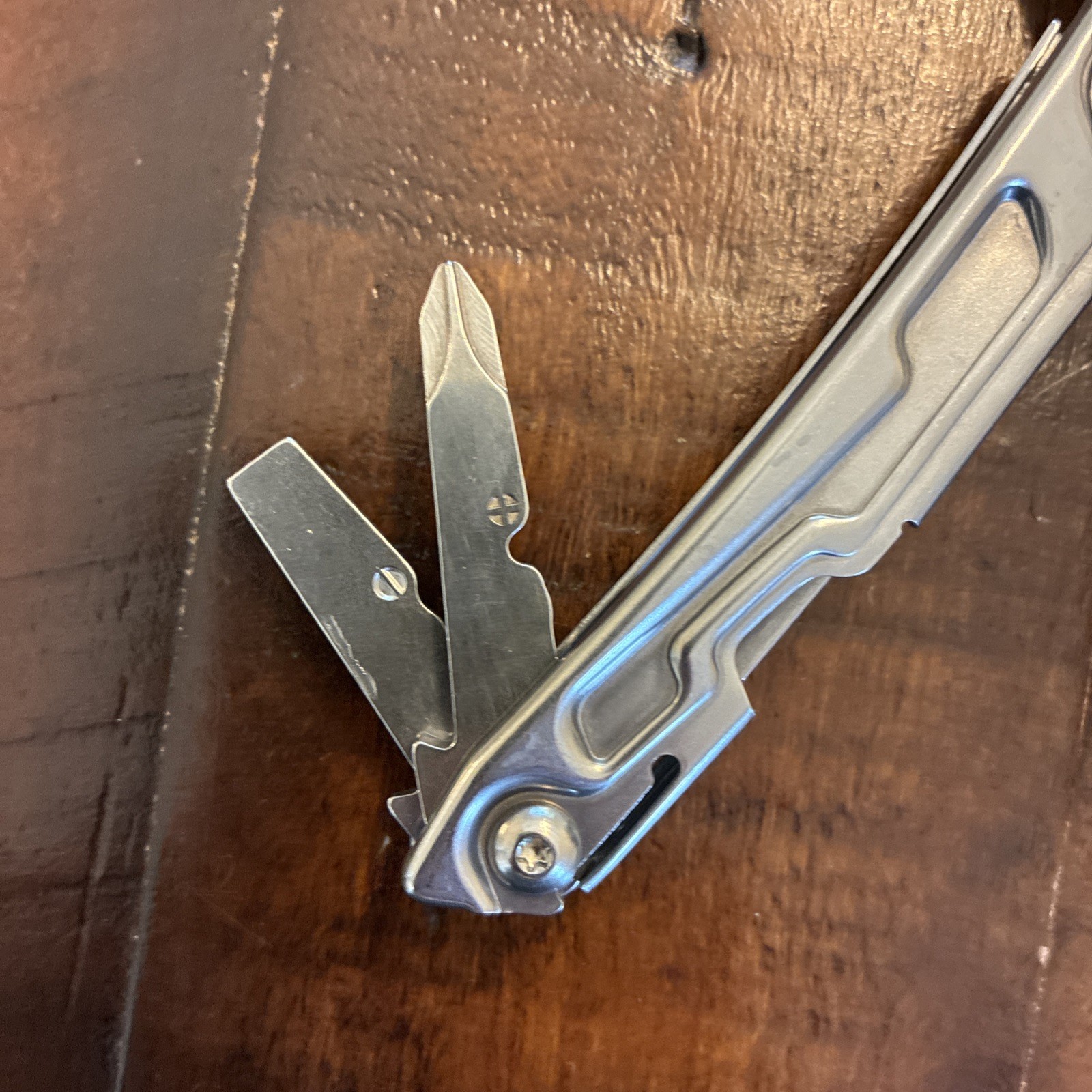 Leatherman Rev Multi-Tool “Nucor Decatur” – Nice!