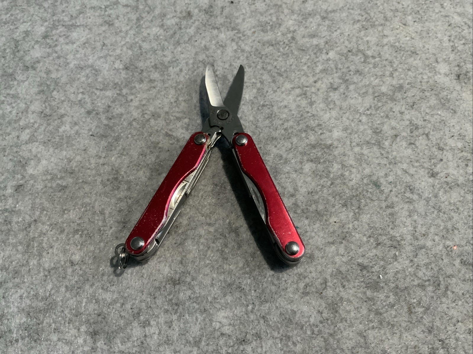 Leatherman Squirt S4 Multi Tool Red Scissors Knife Flathead Missing Tweezers