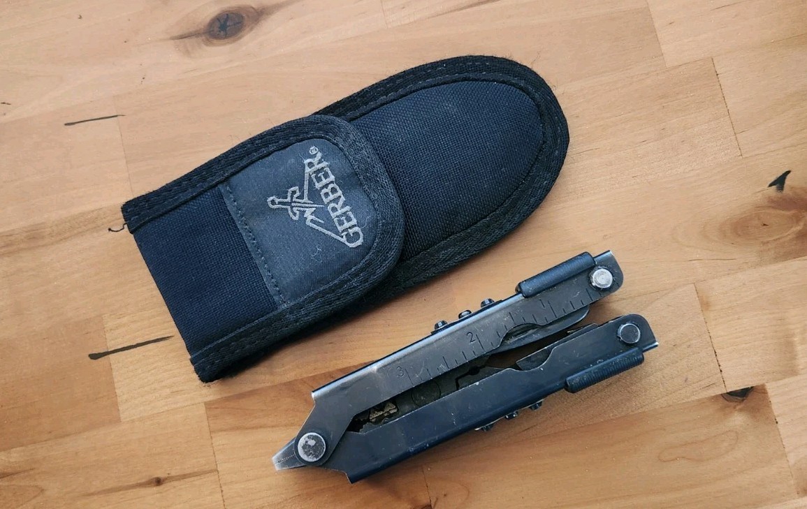 Gerber MP600 Multi-Tool Multi-Plier Black Oxide w/ Sheath – Great C72