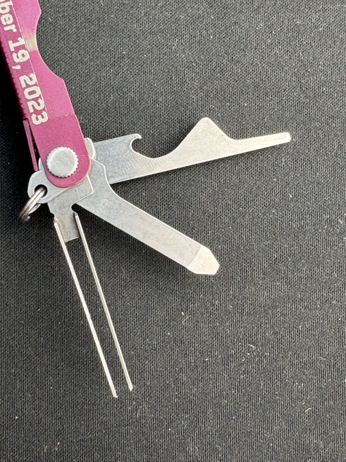 Leatherman Micra 10 in 1 Multitool Anodized Aluminum – Cherry