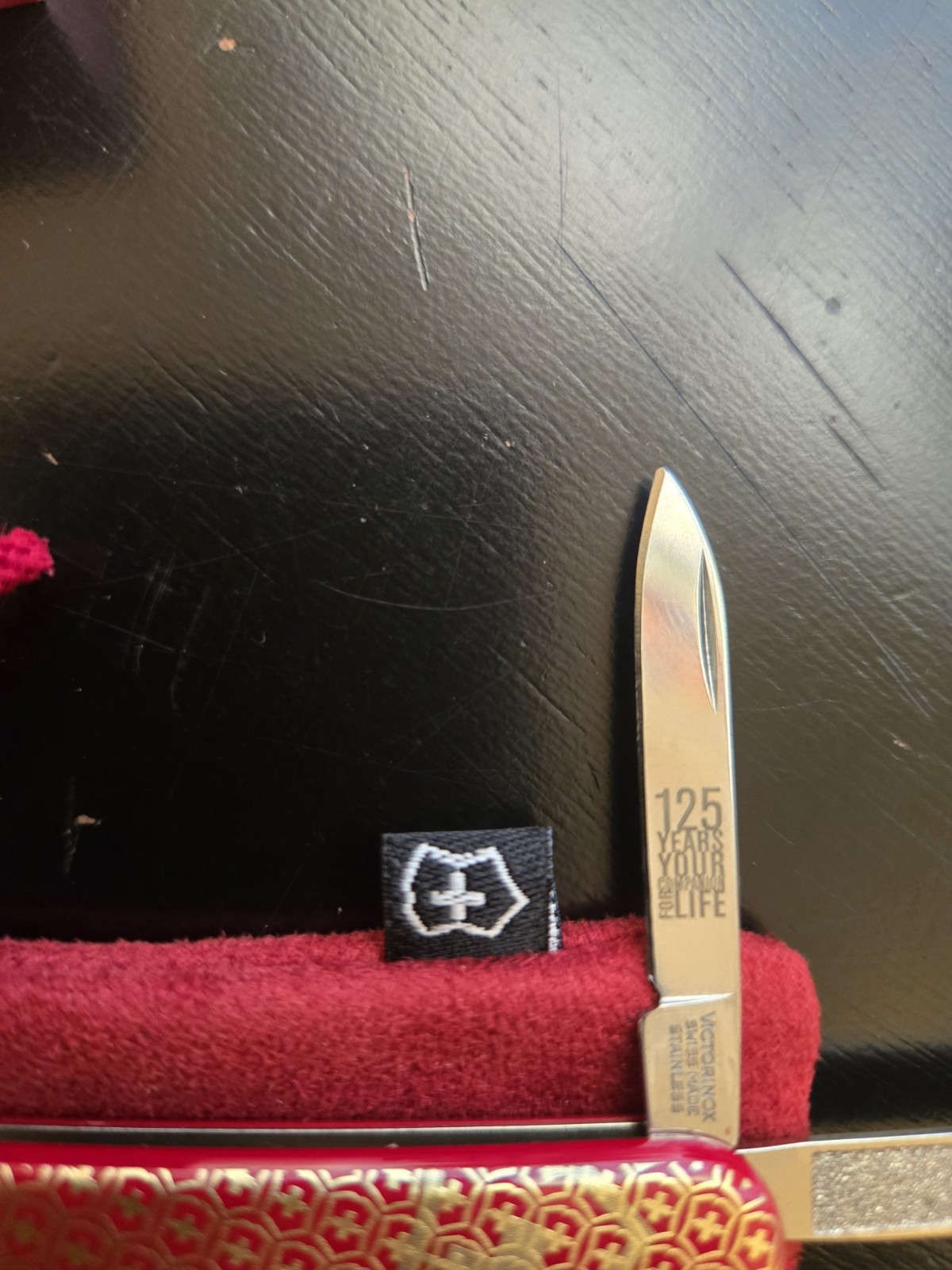 Victorinox Classic Swiss Army Pocketknife 7-Tool 125 Anniversary w Pouch