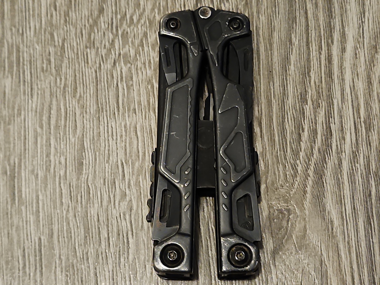 Leatherman OHT One Handed Tool Multi Tool – Black, Used, Good Condition