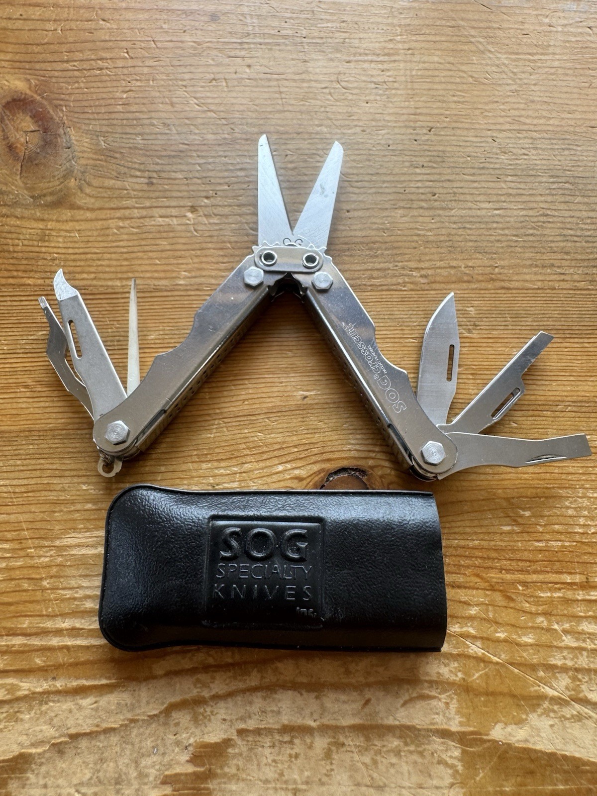 SOG Crosscut Multitool Knife W/ Sheath!