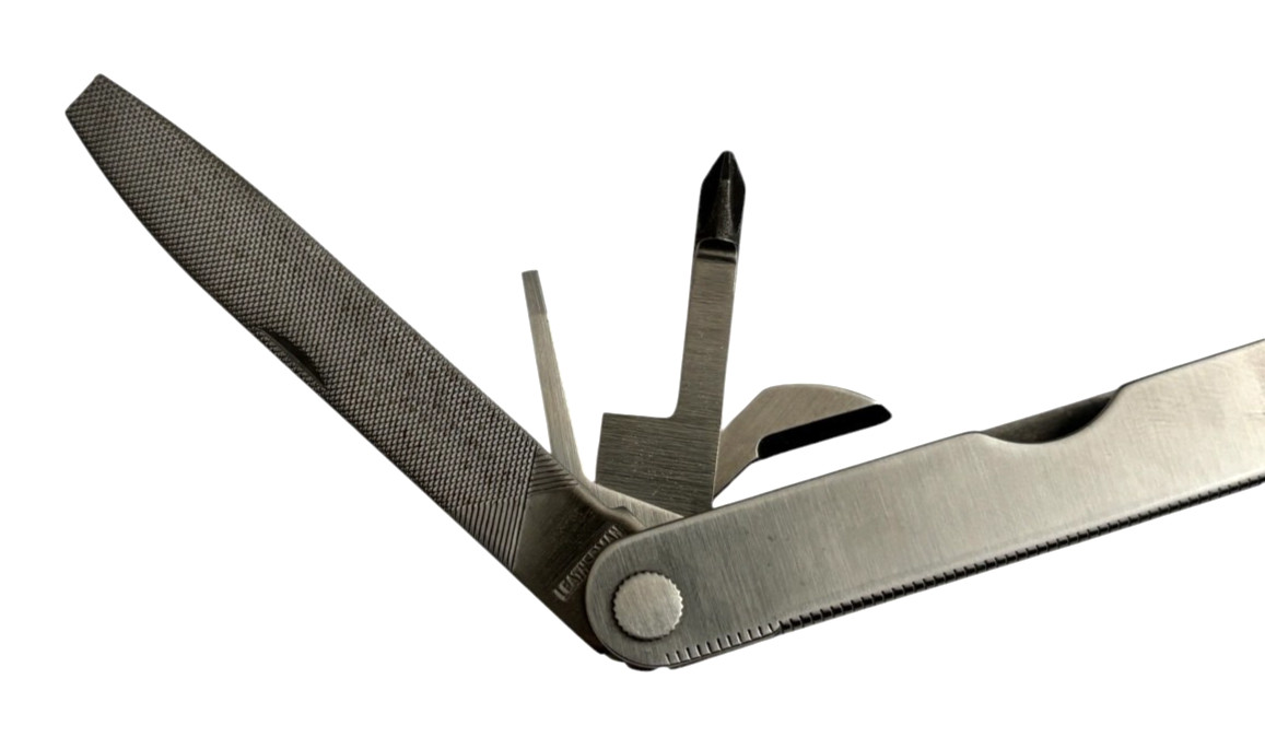 Leatherman Multi Tool TM 1325473 with Leather Marlboro Country Store Case