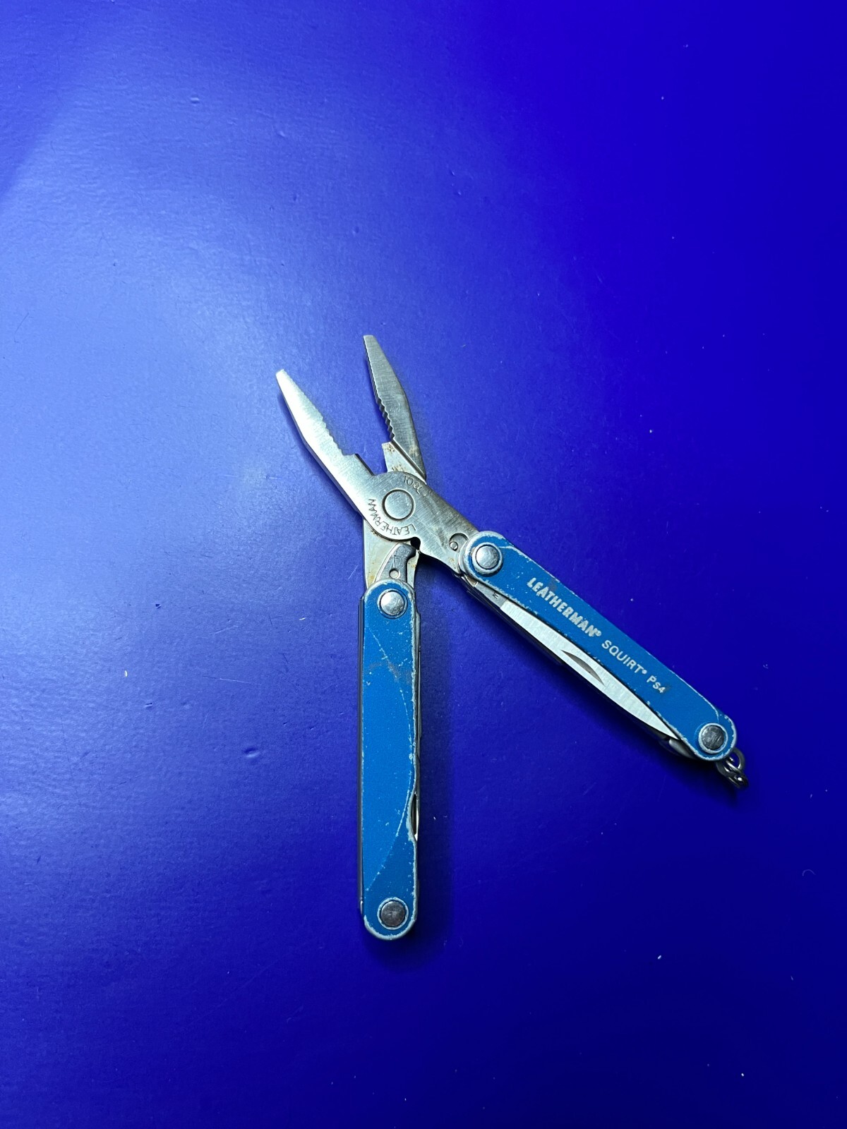 Leatherman Squirt PS4 Multi Tool, Knife, Pliers – Blue