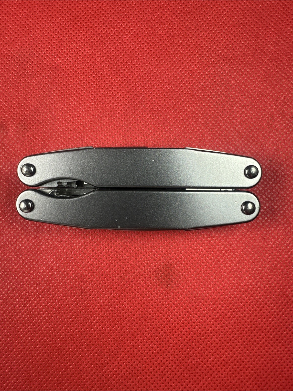 Retired Grey Gen 1 Leatherman Juice S2 Multitool, Great EDC!