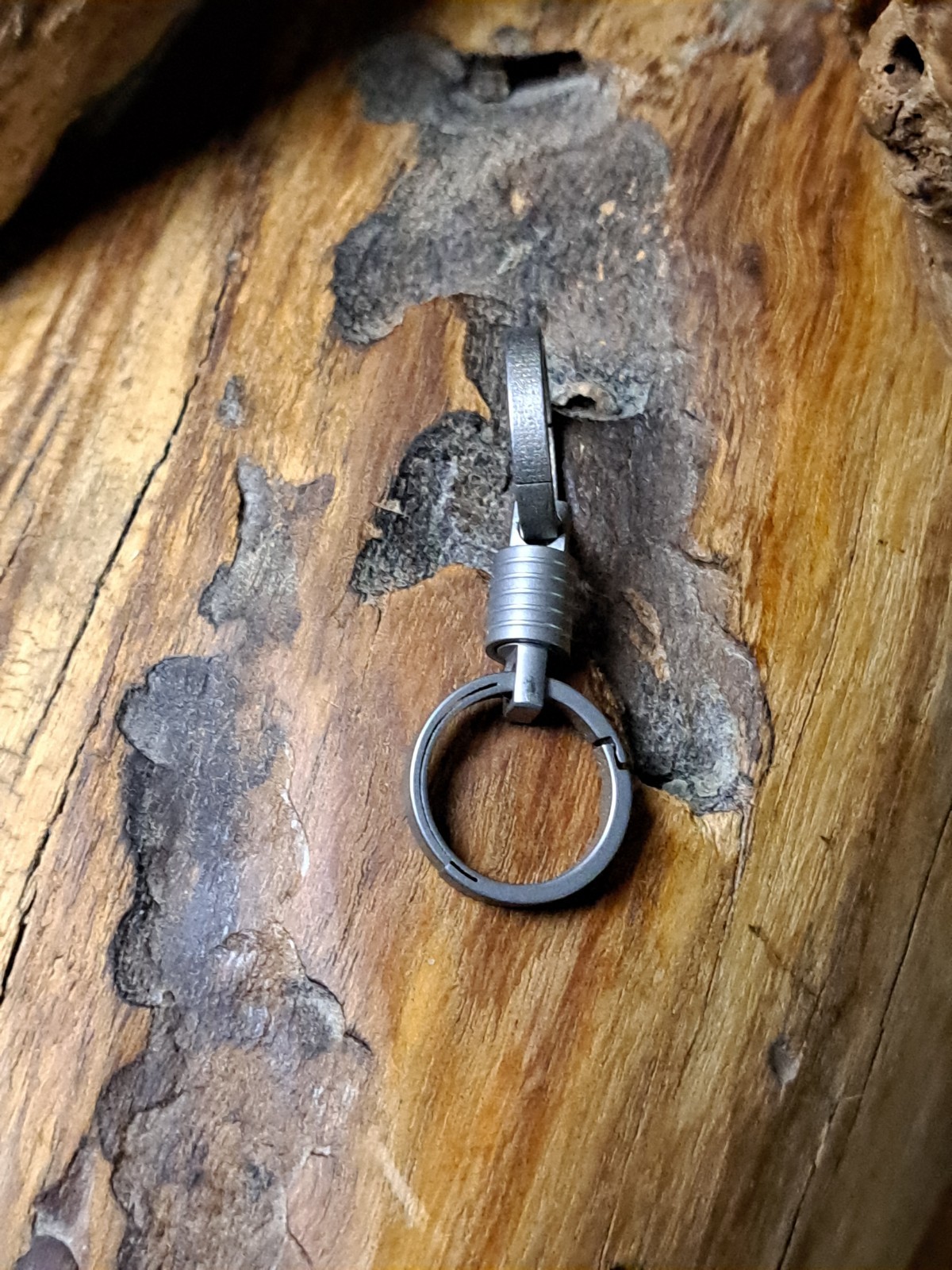 Pro Mini Series Titanium Swivel With 17.5mm Titanium Quicksnap Keyrings