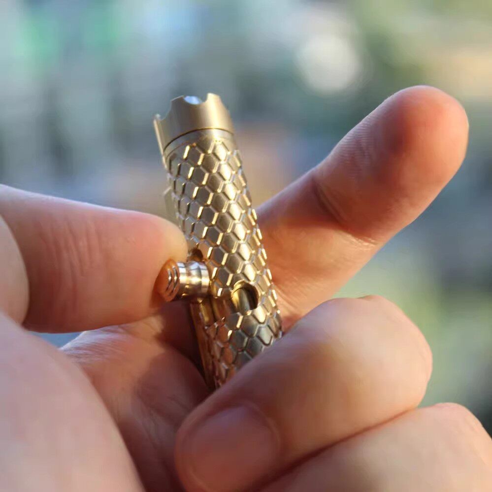 Titanium Alloy Dragon Scale Spinner Pen Brass EDC Gel Pen with Glass Breaker Tip