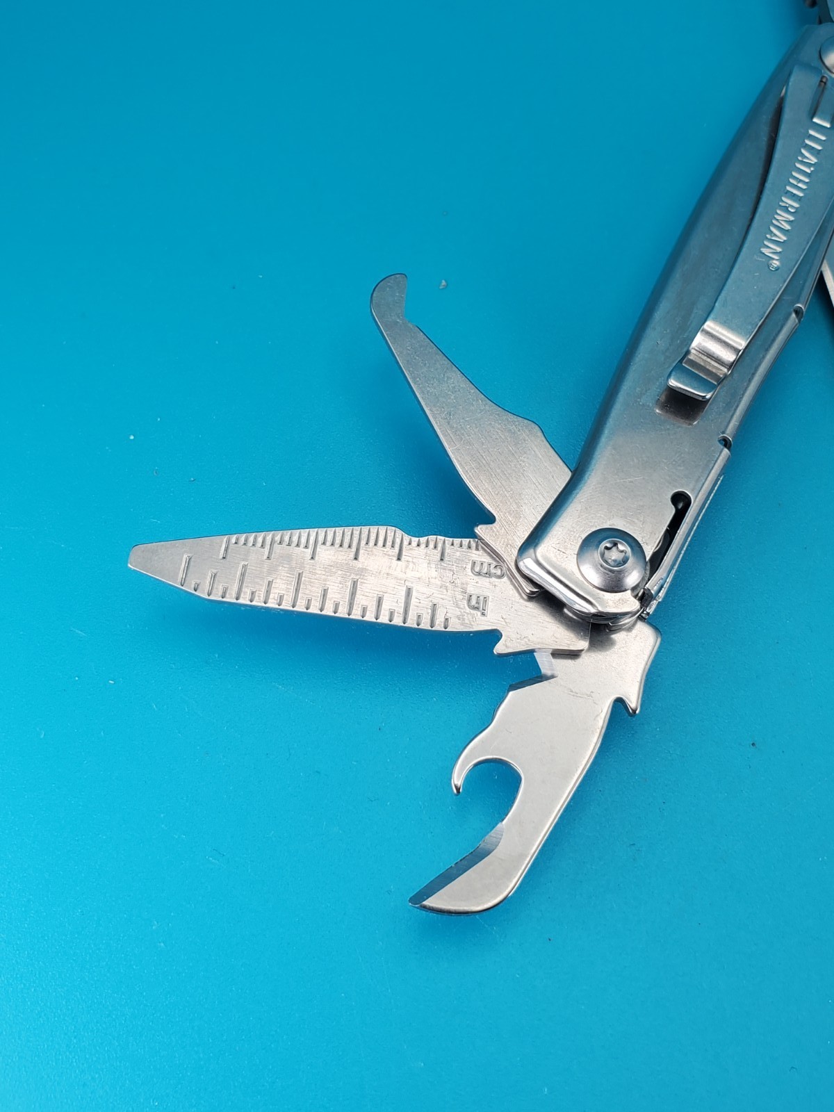 Leatherman Rev 3.8″ Multi-Tool, Stainless!