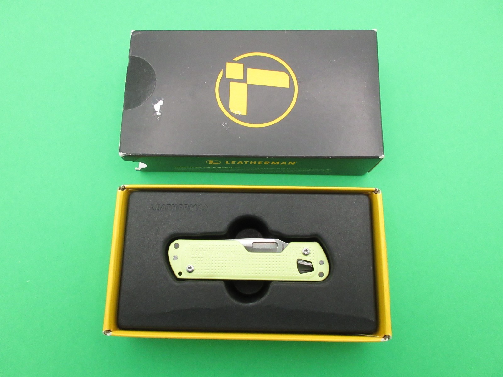 Leatherman Free T4 Lunar Small Multi Tool Folding Knife w/ Box