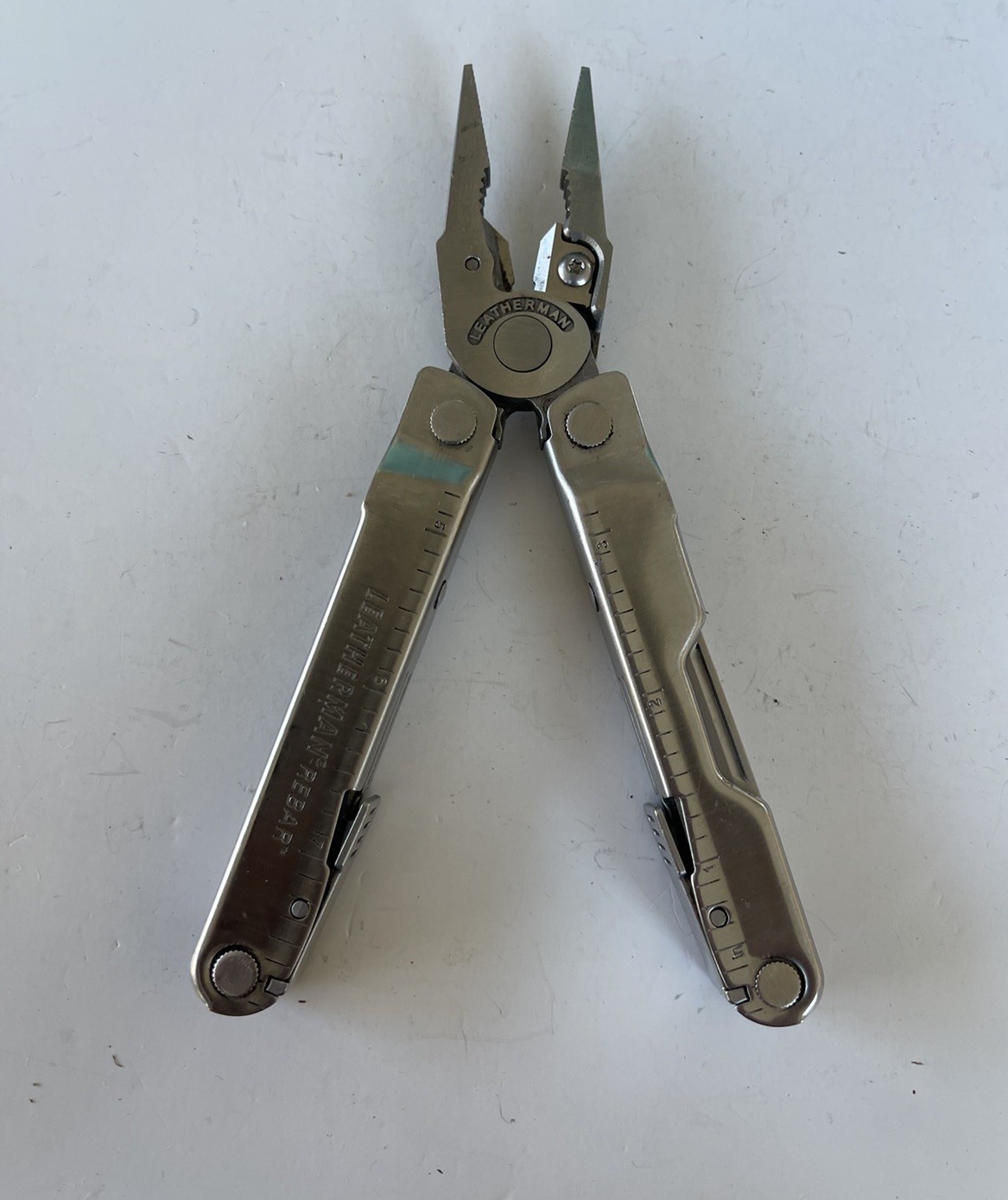 Leatherman Rebar Stainless Steel Multi Tool with Sheath, , Serrated / Plain!!!