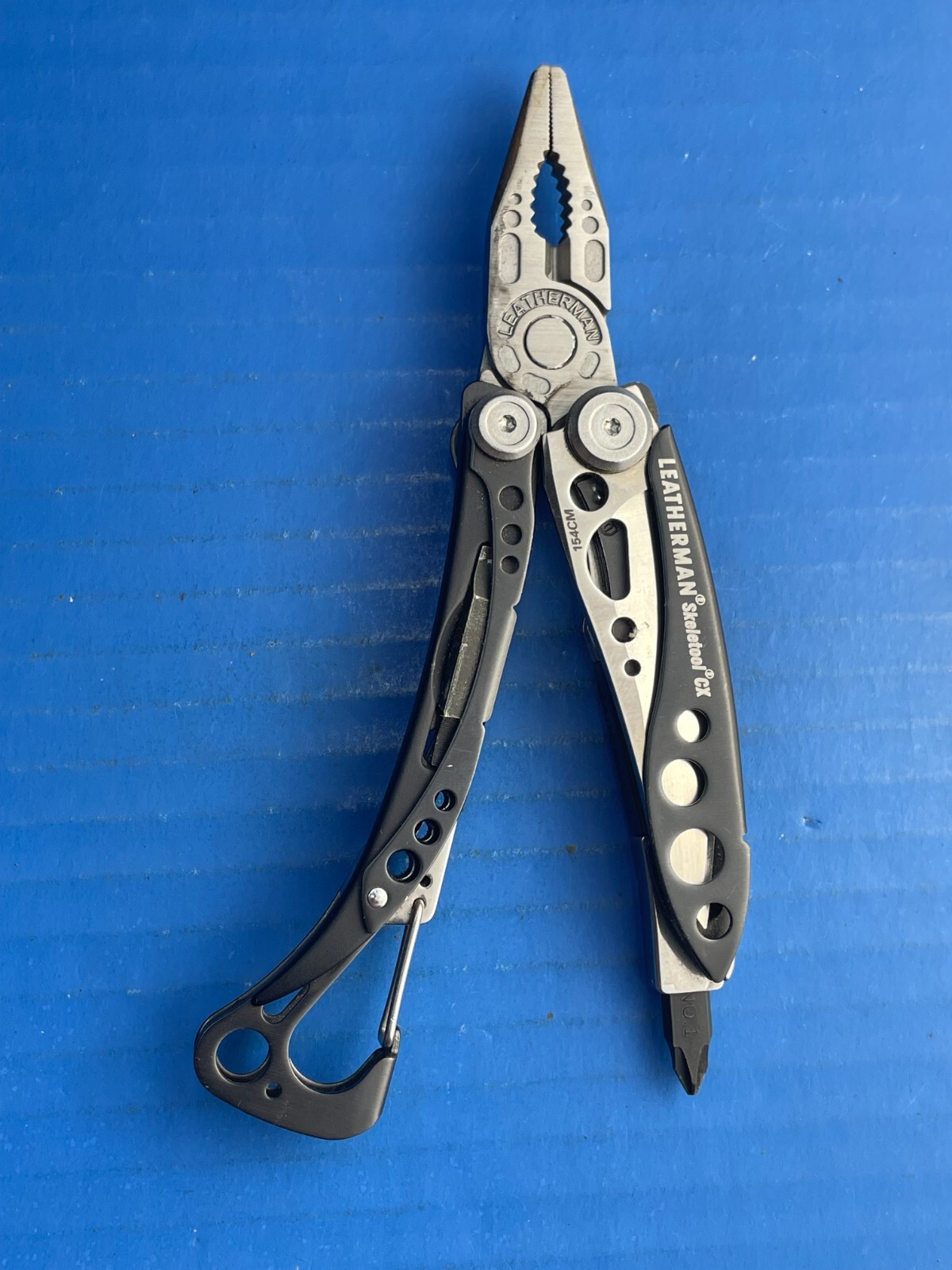 Leatherman Skeletool CX Multi-Tool Pliers Knife Bit Driver