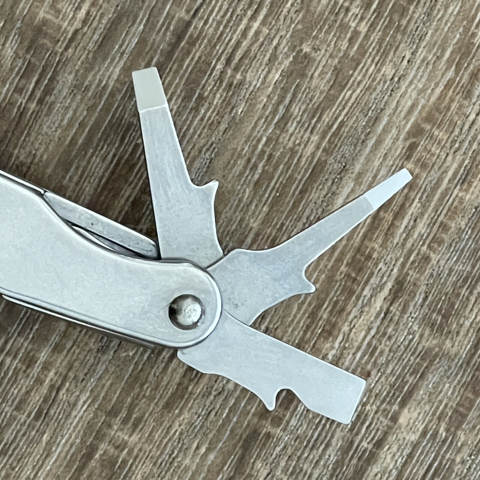 New, Leatherman Juice C2 Sunrise Yellow multitool w/premium nylon sheath