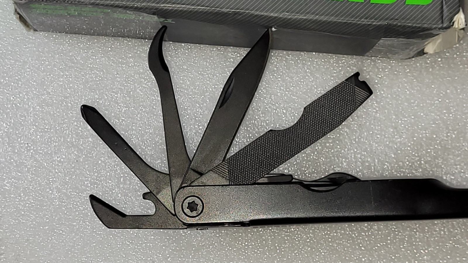SCHRADE ST1NB 7″ Stainless Steel 21 Function Tough Multi-Tool NIB Black w/Sheath