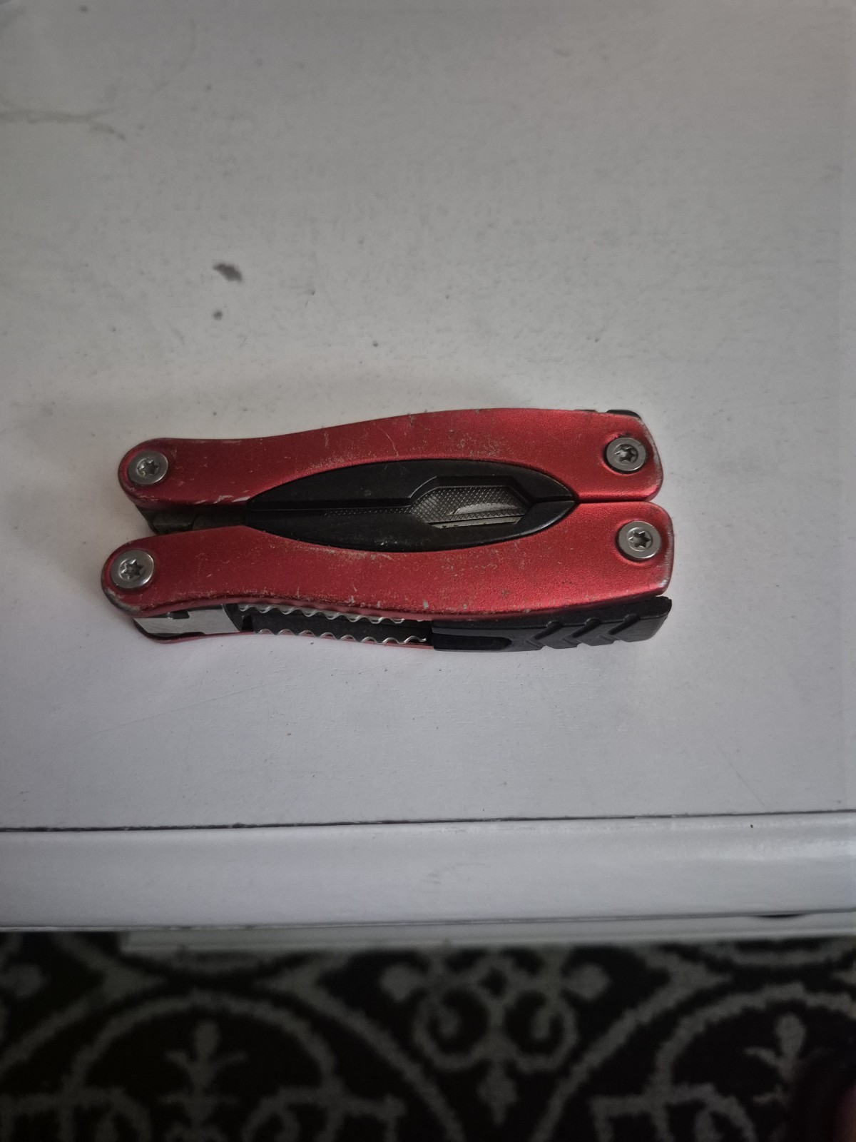 9 In 1 Portable Pocket Multi Tool Plier Survival Camping Travel Life Tools