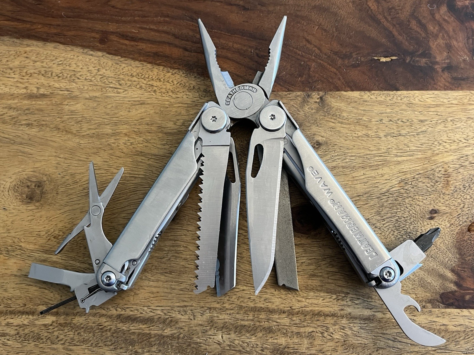 Leatherman Wave Multi-Tool Knife Great Condition!! w/New Sheath ~TASKCo
