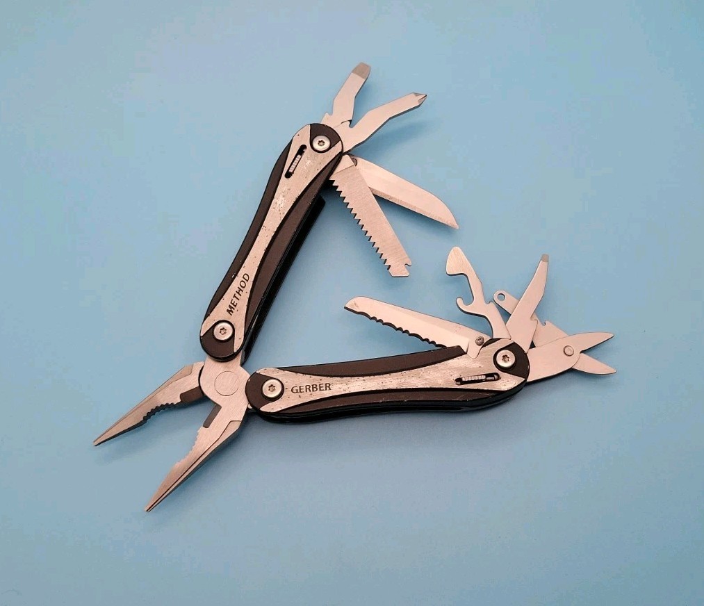 Gerber Method Multi-Tool – Spring Loaded Pliers, Scissors, Knife – DISCONTINUED