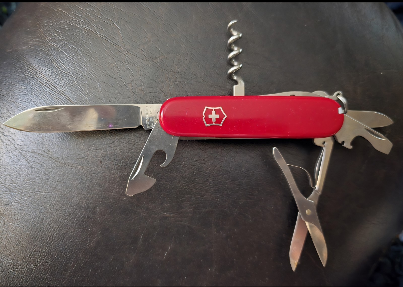 Victorinox Swiss Army Knife Climber 91mm Red Multi Tool Scissors Corkscrew