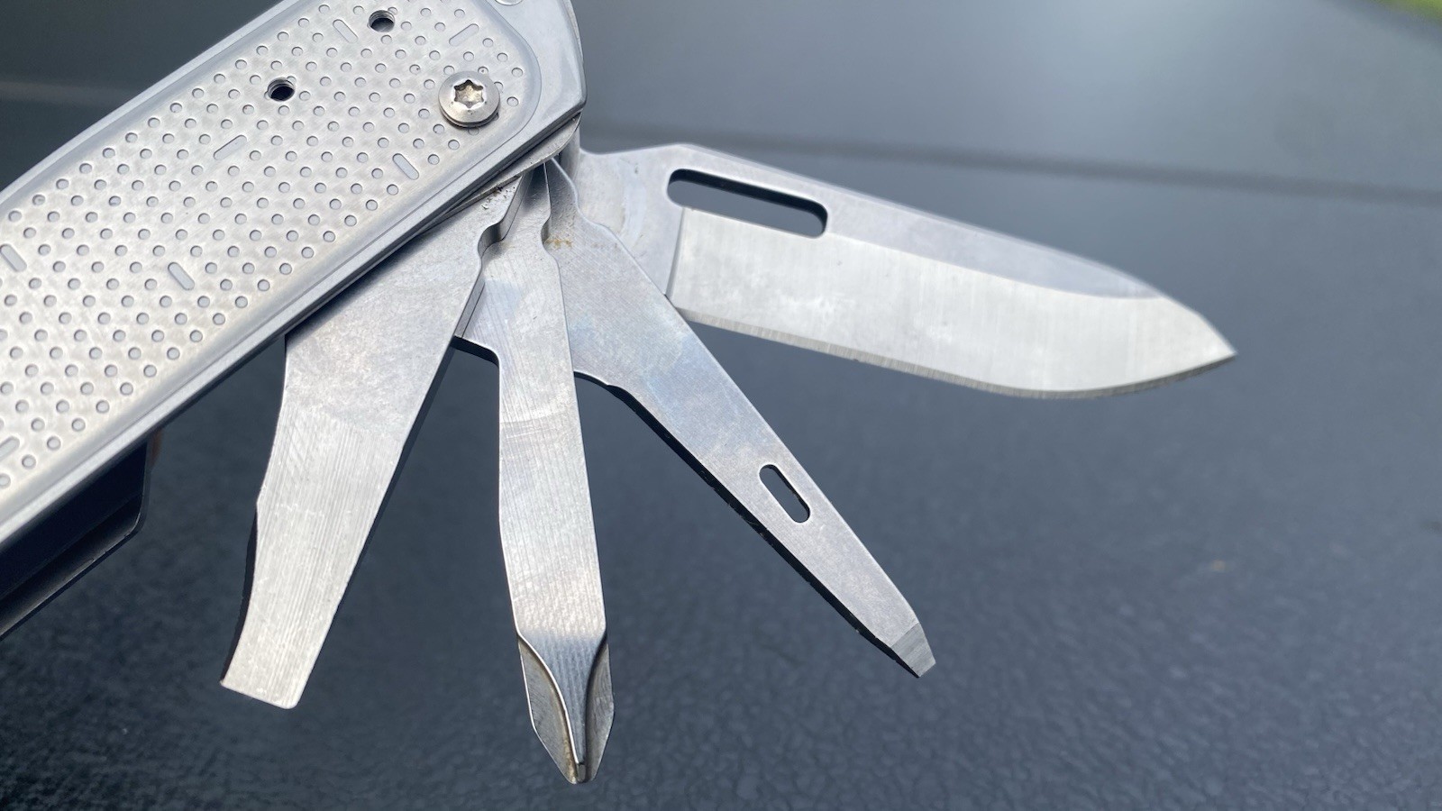 Leatherman FREE T2 Multi-Tool Stainless Steel Silver