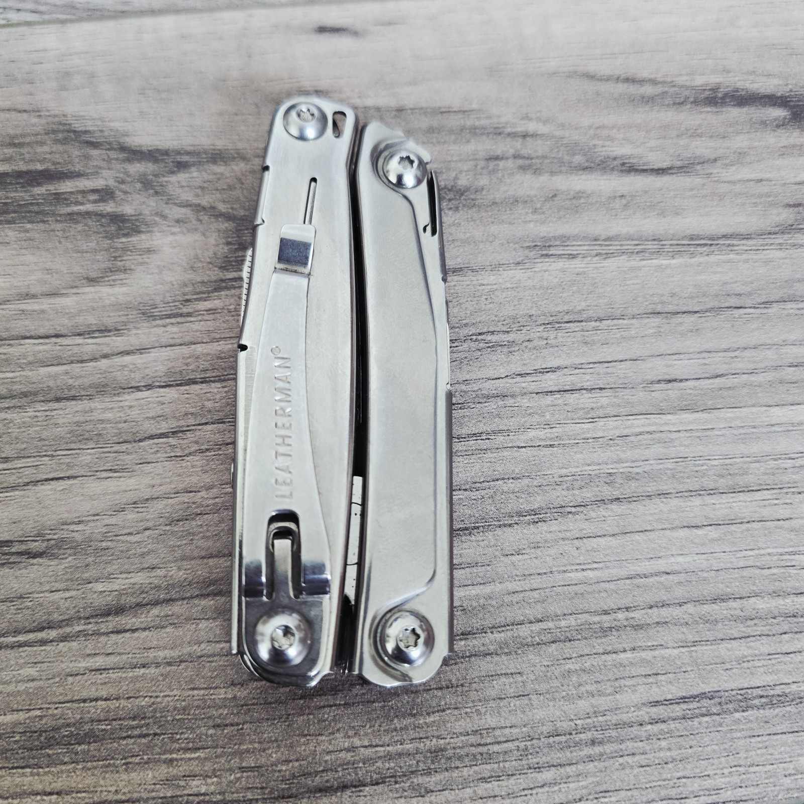 LEATHERMAN Bolster Multi Tool Stainless Heavy-duty Camping Knife Excellent