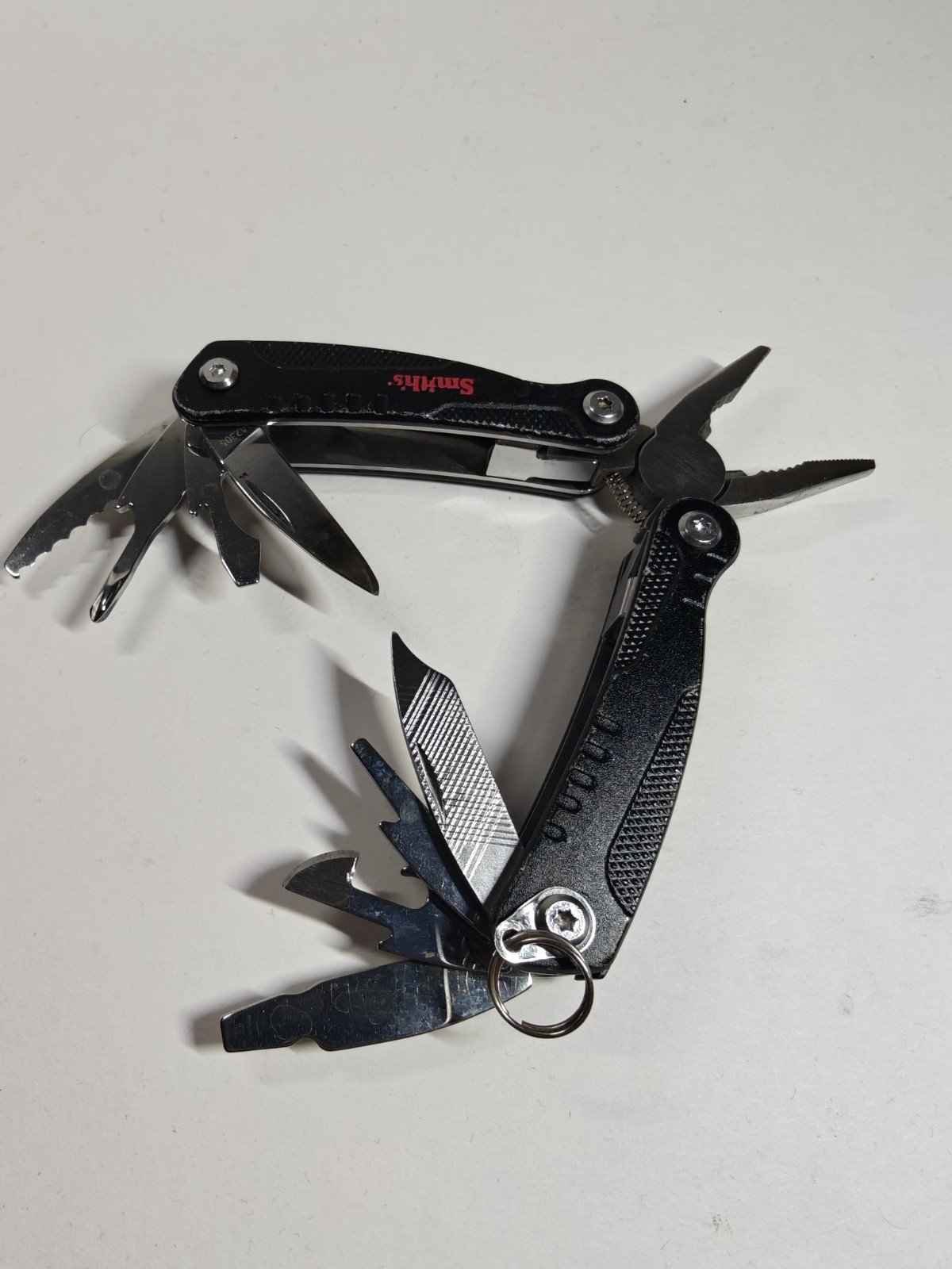 Smith’s & Trades Pro Multi Tool Lot of 2 – Pliers Knife Screwdriver EDC