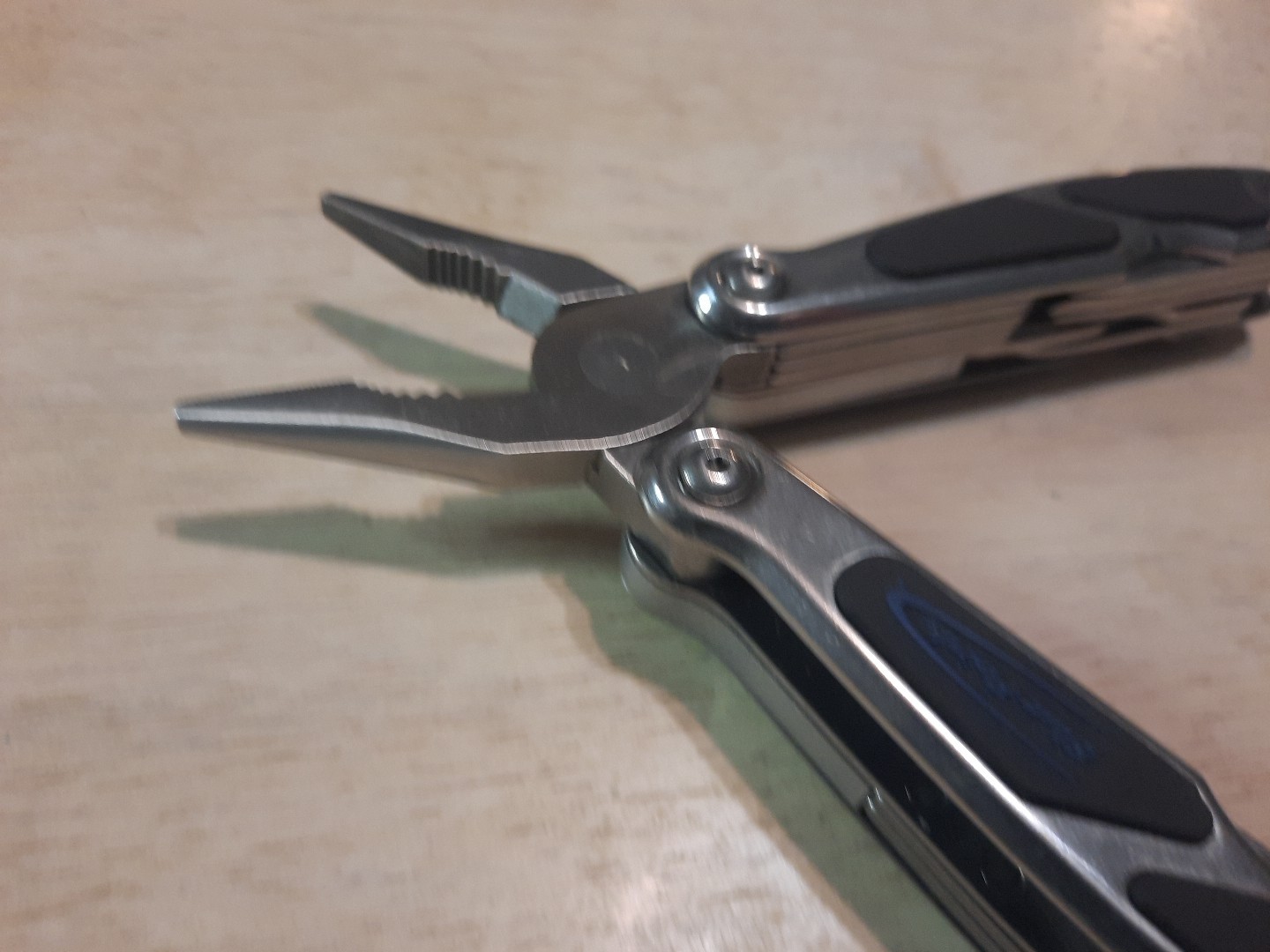 BLUE POINT BLPMT12 Multitool w/LED Work Light