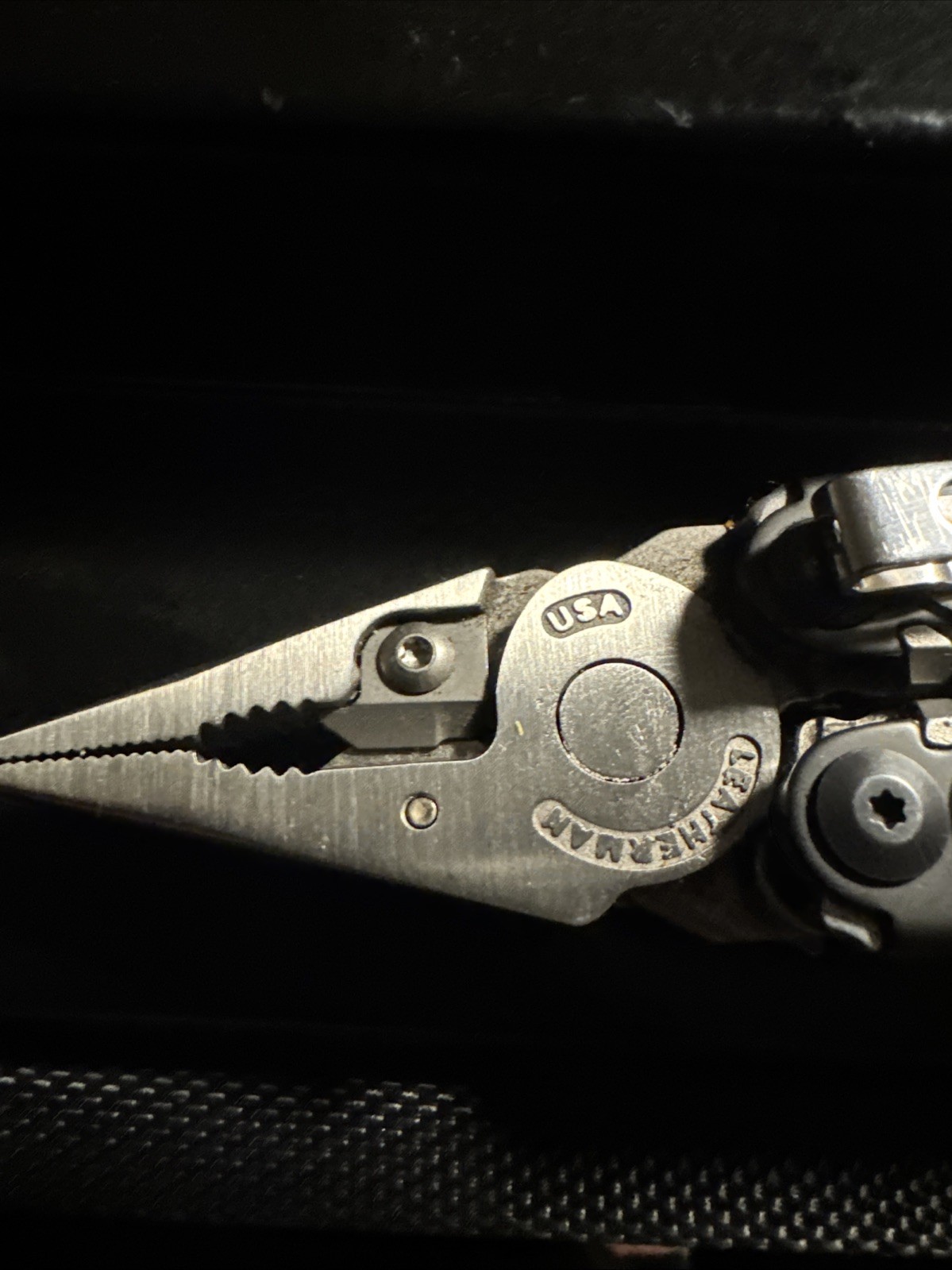 Leatherman ARC Premium Multitool – MagnaCut Blade – Excellent Condition