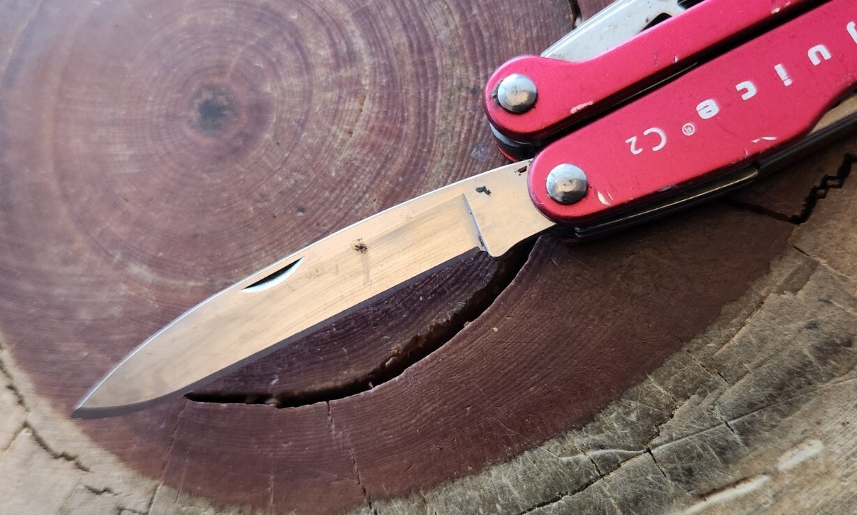 Leatherman Juice C2 Multi Tool Inferno Red Retired Vintage Preowned – Great G43