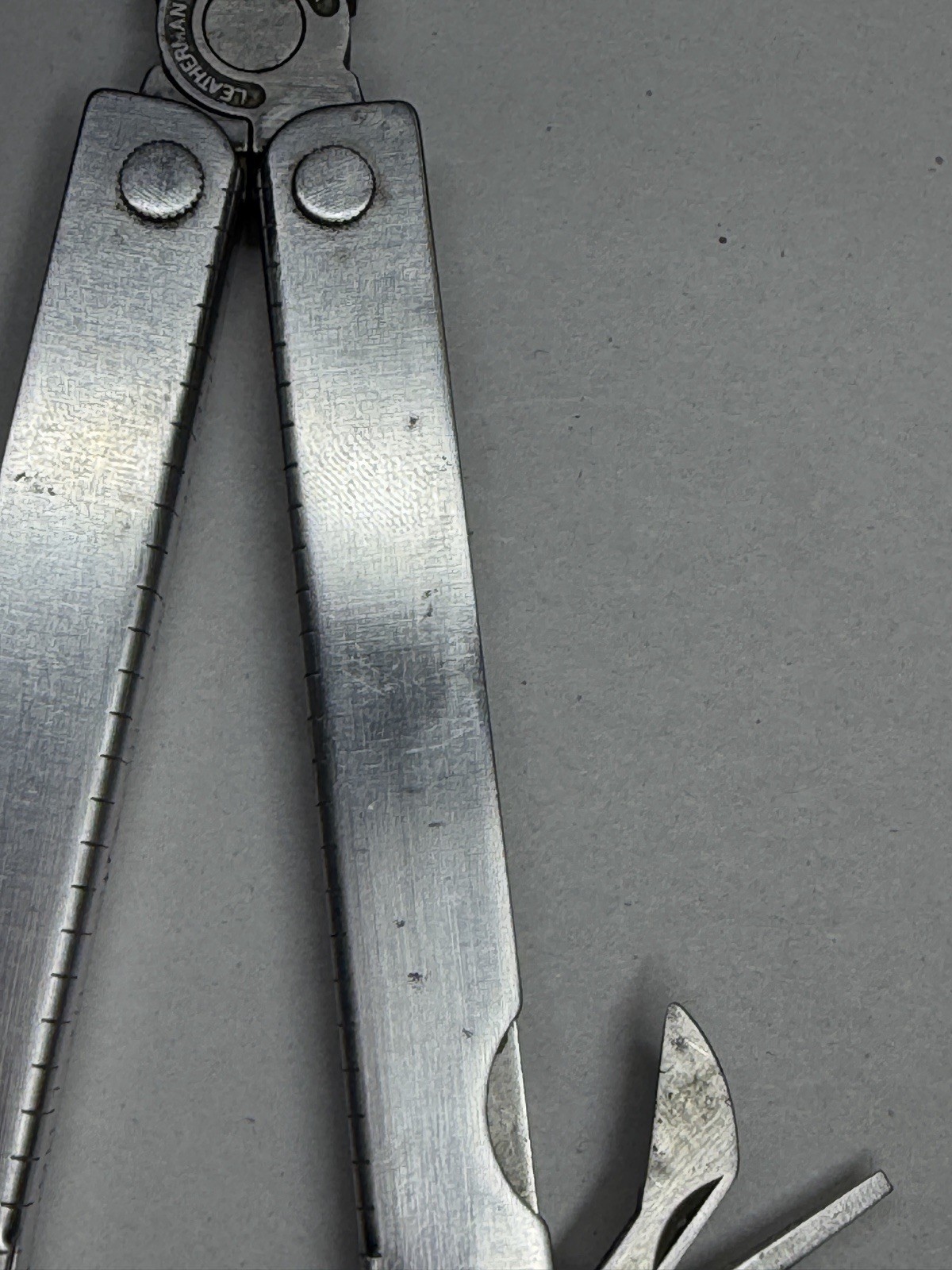 Leatherman Original Multi Tool w Leather Case Portland OR Reg TM 1325473 Vintage