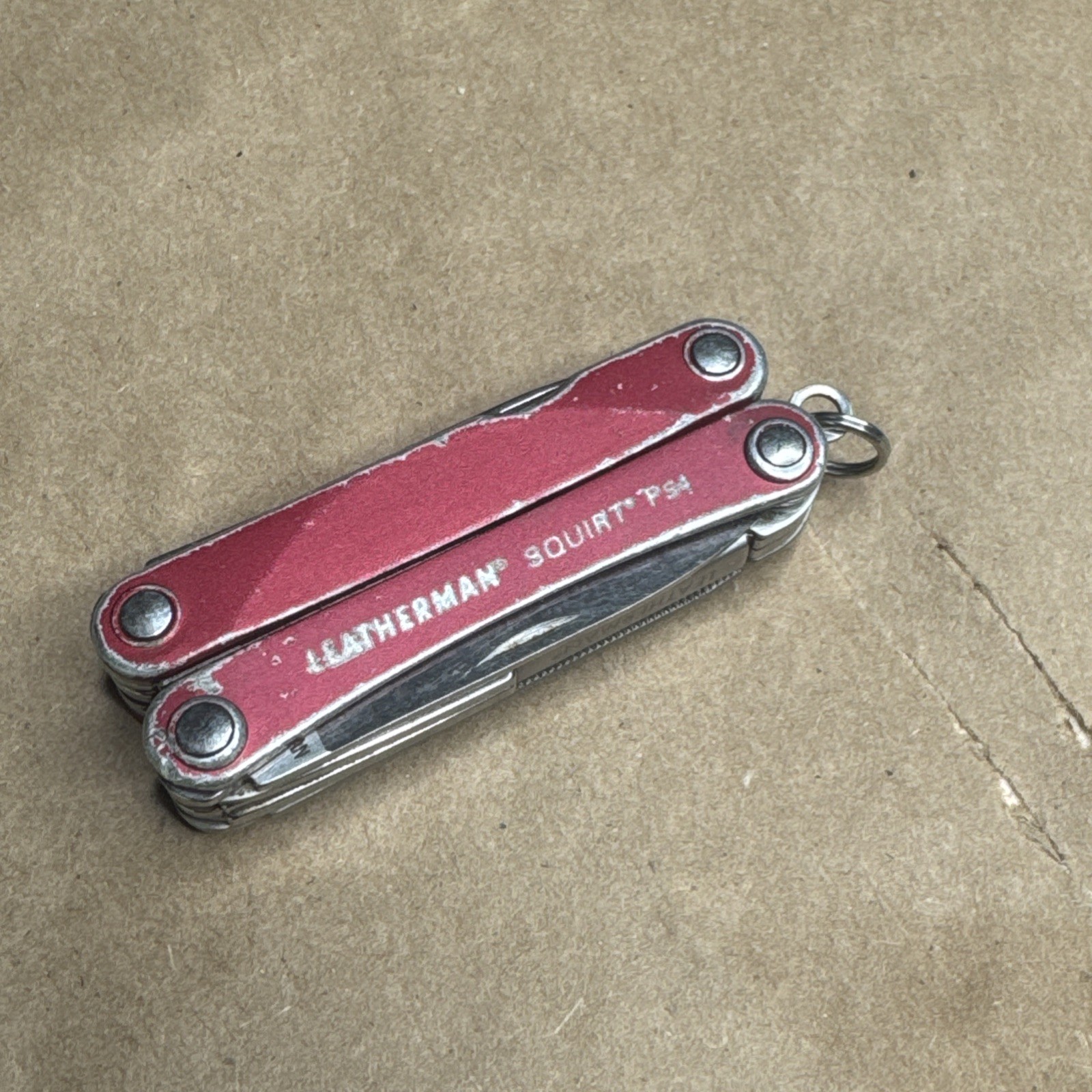 Leatherman SQUIRT PS4 Multi-Tool With Pliers Scissors Knife Red