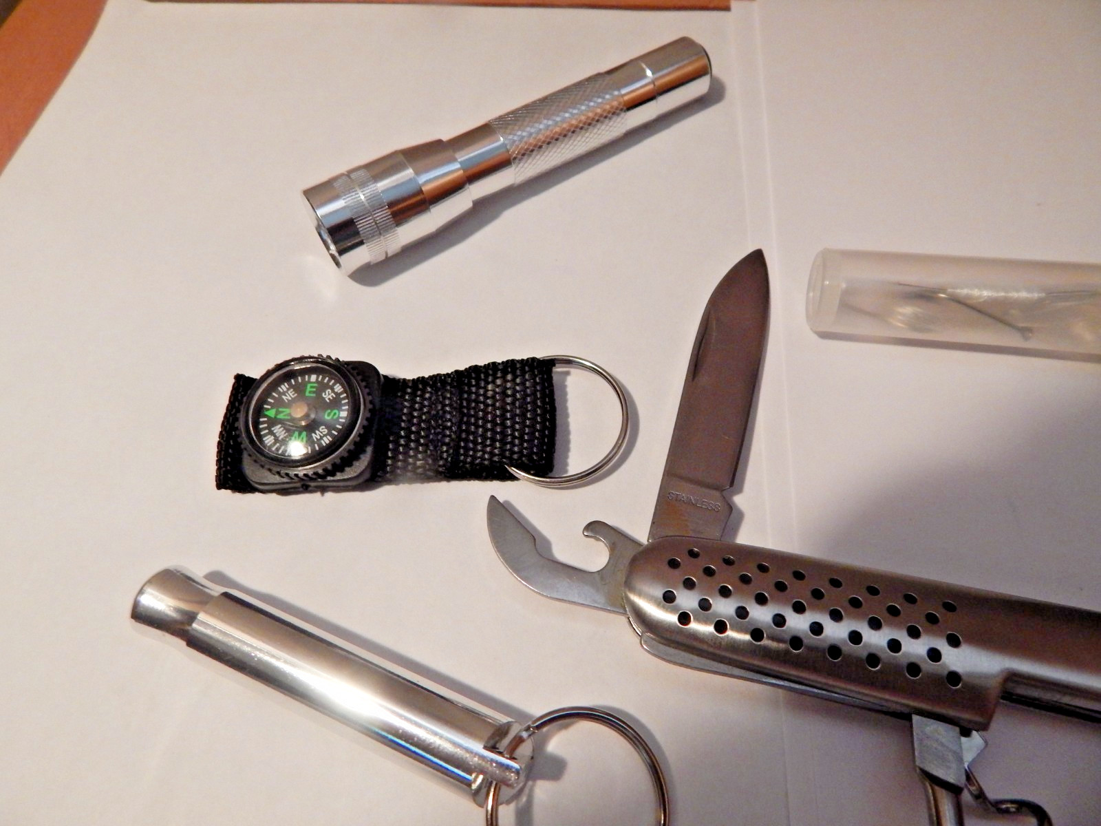 Outdoor Life Magazine Pocket/Belt Survival Kit Knife Whistle Light Compass +More