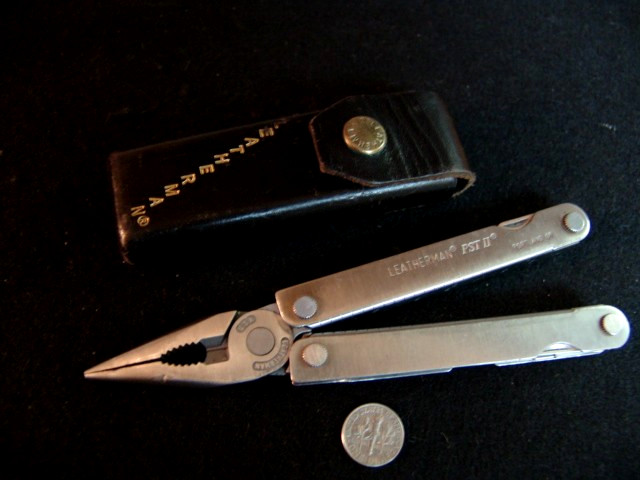 LEATHERMAN PST II -08-01-MULTI TOOL-w/LEATHER LEATHERMAN CASE-RETIRED COLLCTBLE