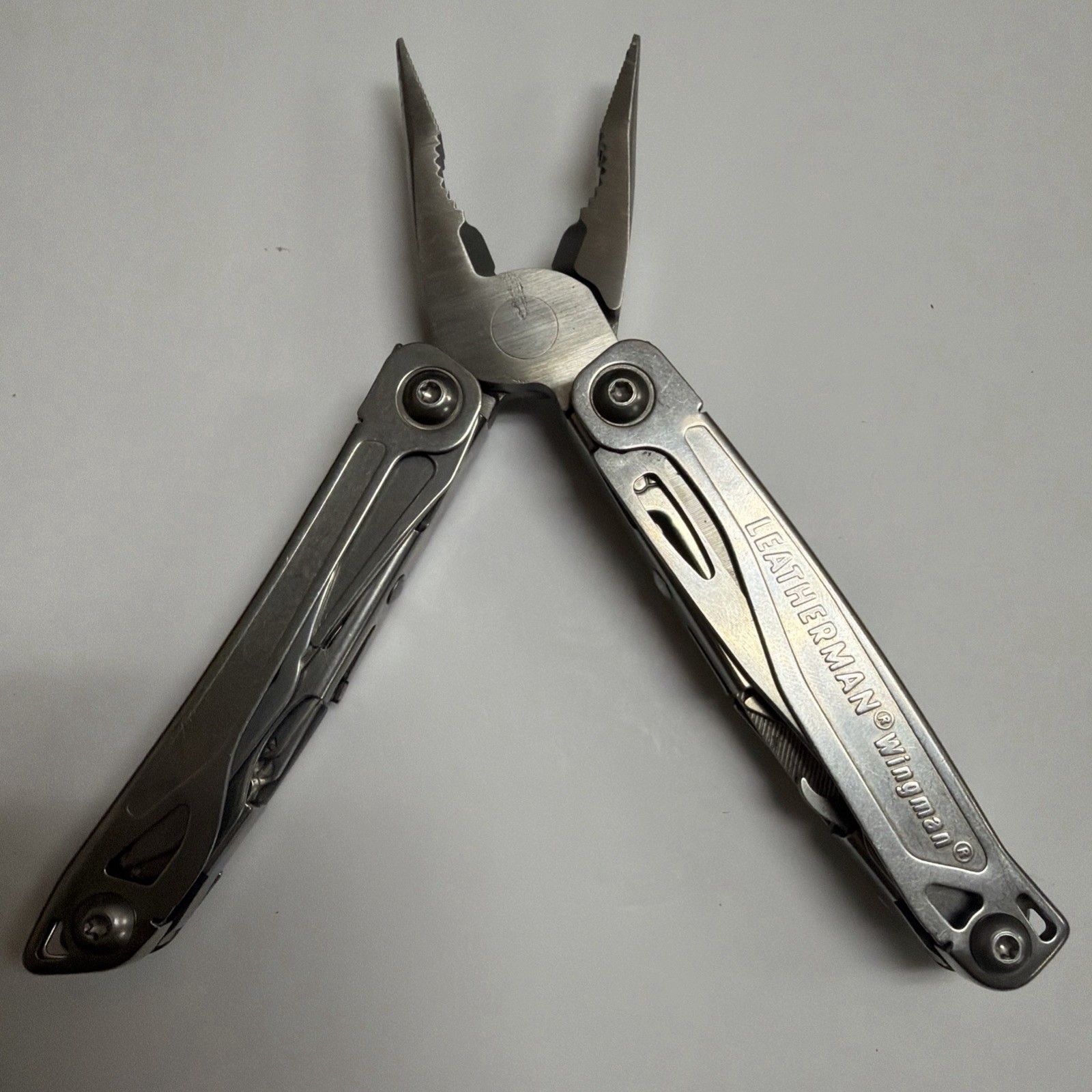 Leatherman Wingman 14 Tools Multi-Tool – Stainless Steel
