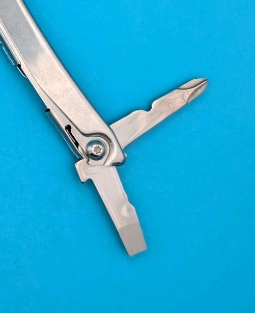 Leatherman Bolster 13 Tool Stainless Steel Multi-Tool!
