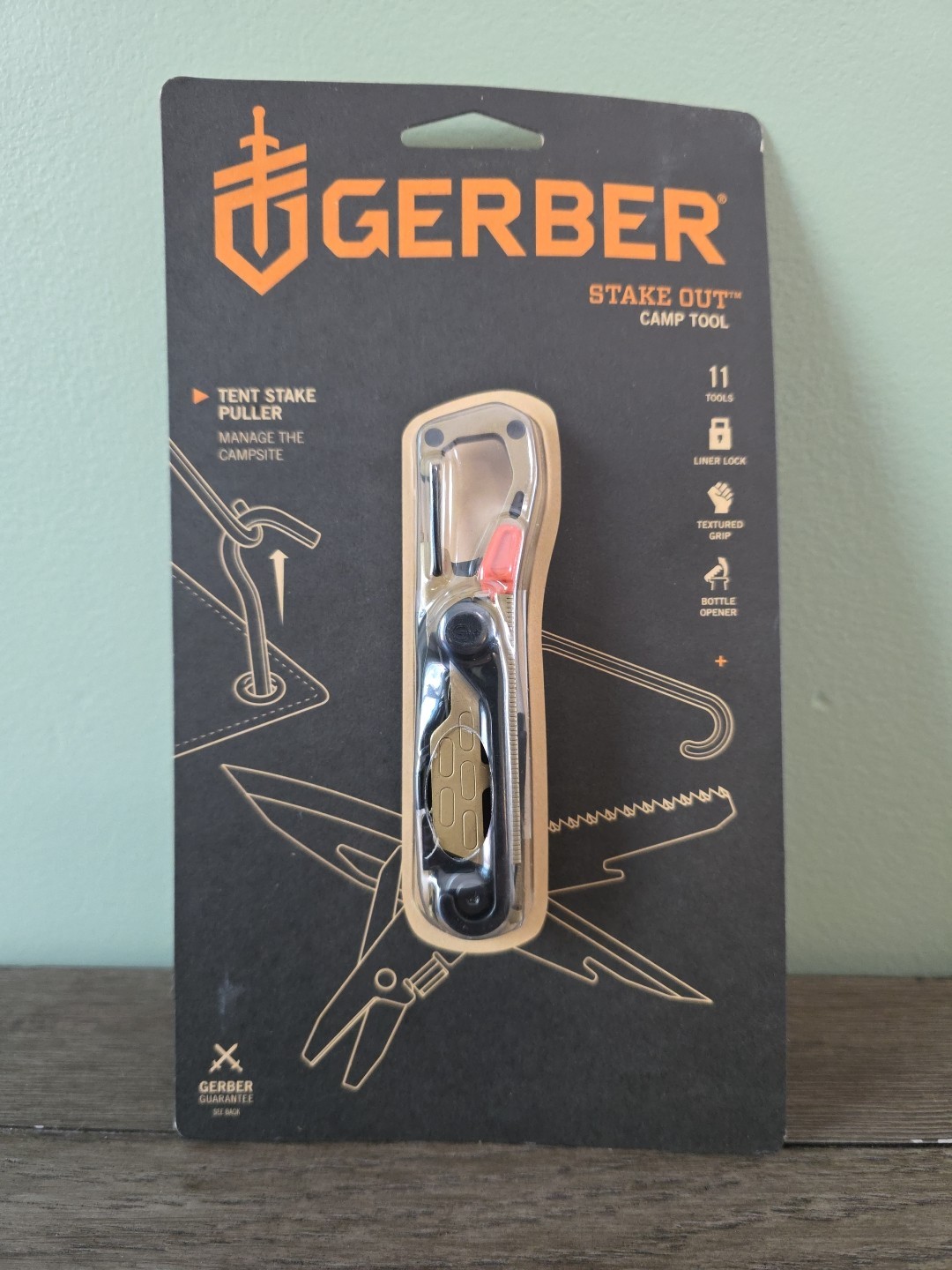 Gerber Stake Out Multi Tool 11 Tools In 1 2.5″ Stainless Steel Blade 3.9 OZ