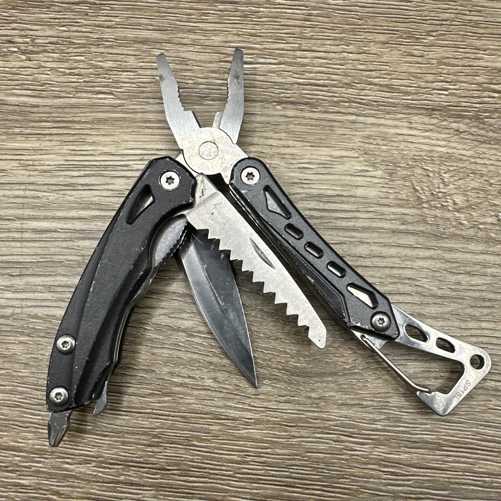 True Utility SEVEN Multi-Tool