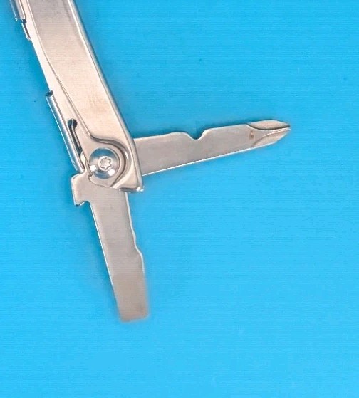 Leatherman Rev 3.8″ Multi-Tool, Stainless!
