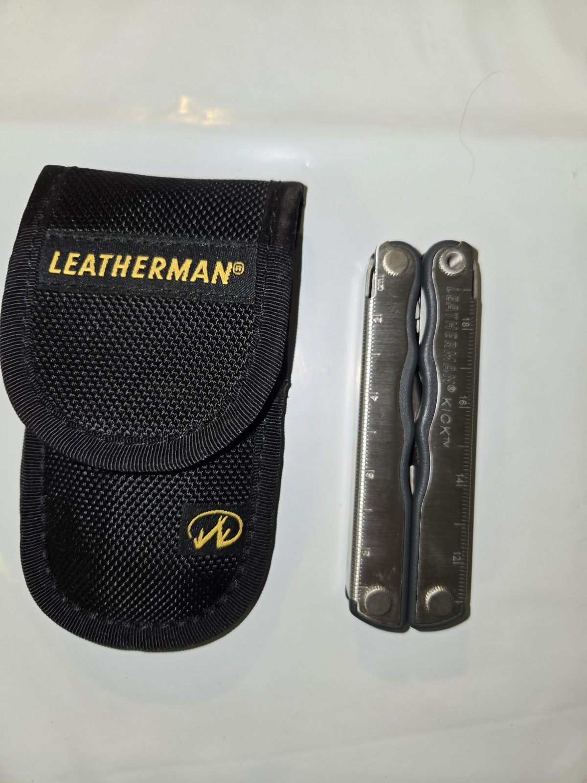 Leatherman USA 2006 KICK folding multitool New