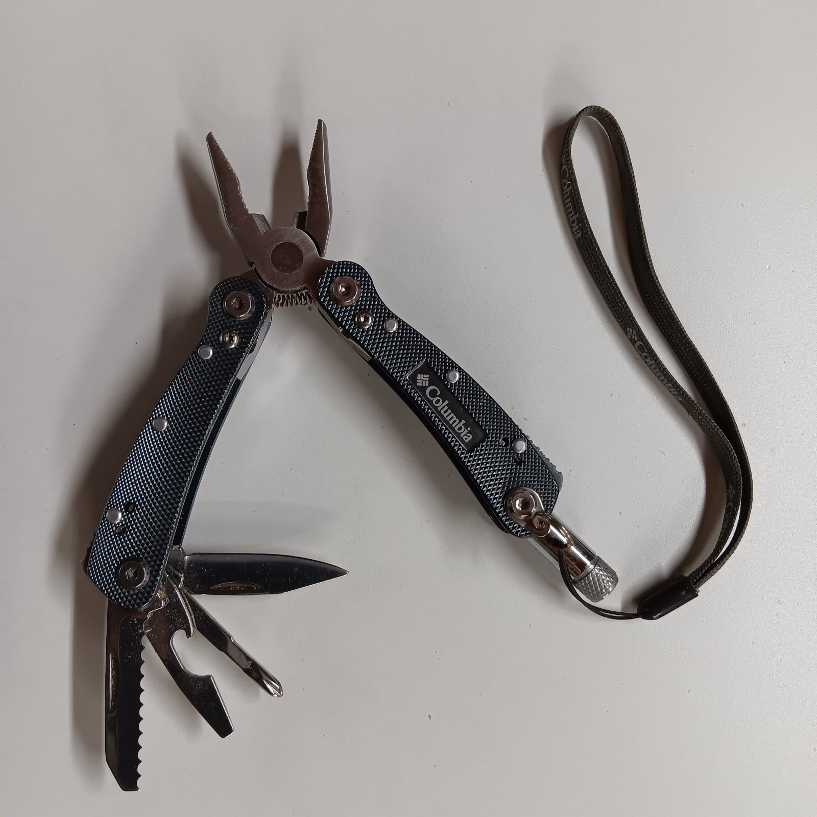 Columbia Multi-Tool with LED Light